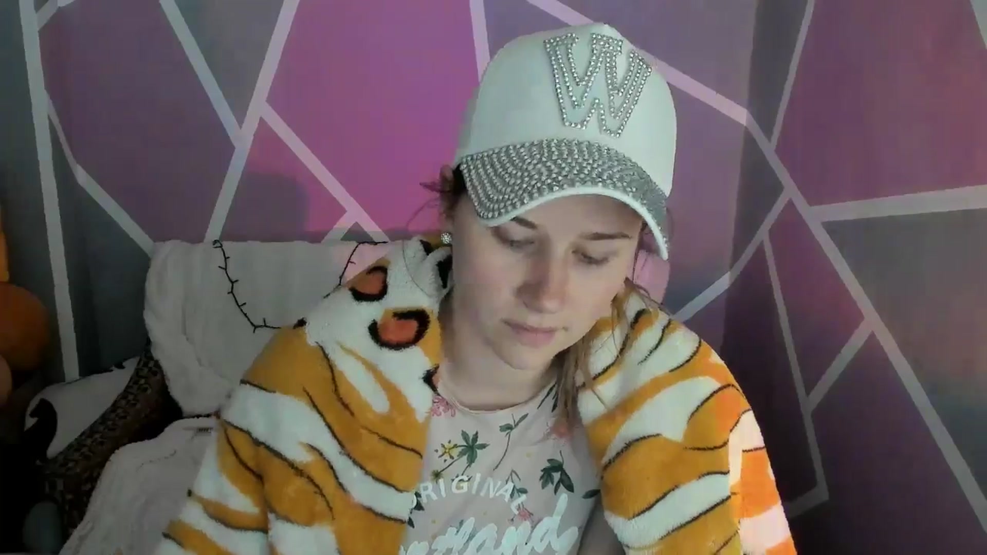 Gallery image thumbnail from Sexy_Ukr's myfreecams stream on, 05/18/2024, 17:12 image 3 of 20