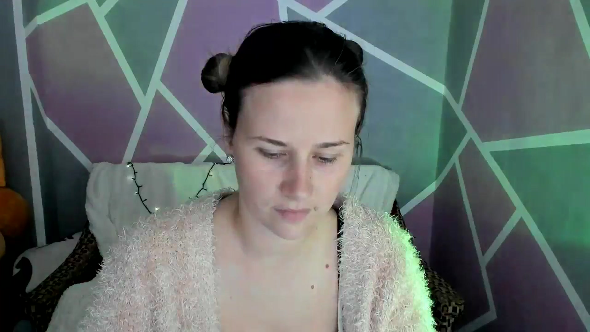 Gallery image thumbnail from Sexy_Ukr's myfreecams stream on, 05/19/2024, 16:16 image 13 of 20