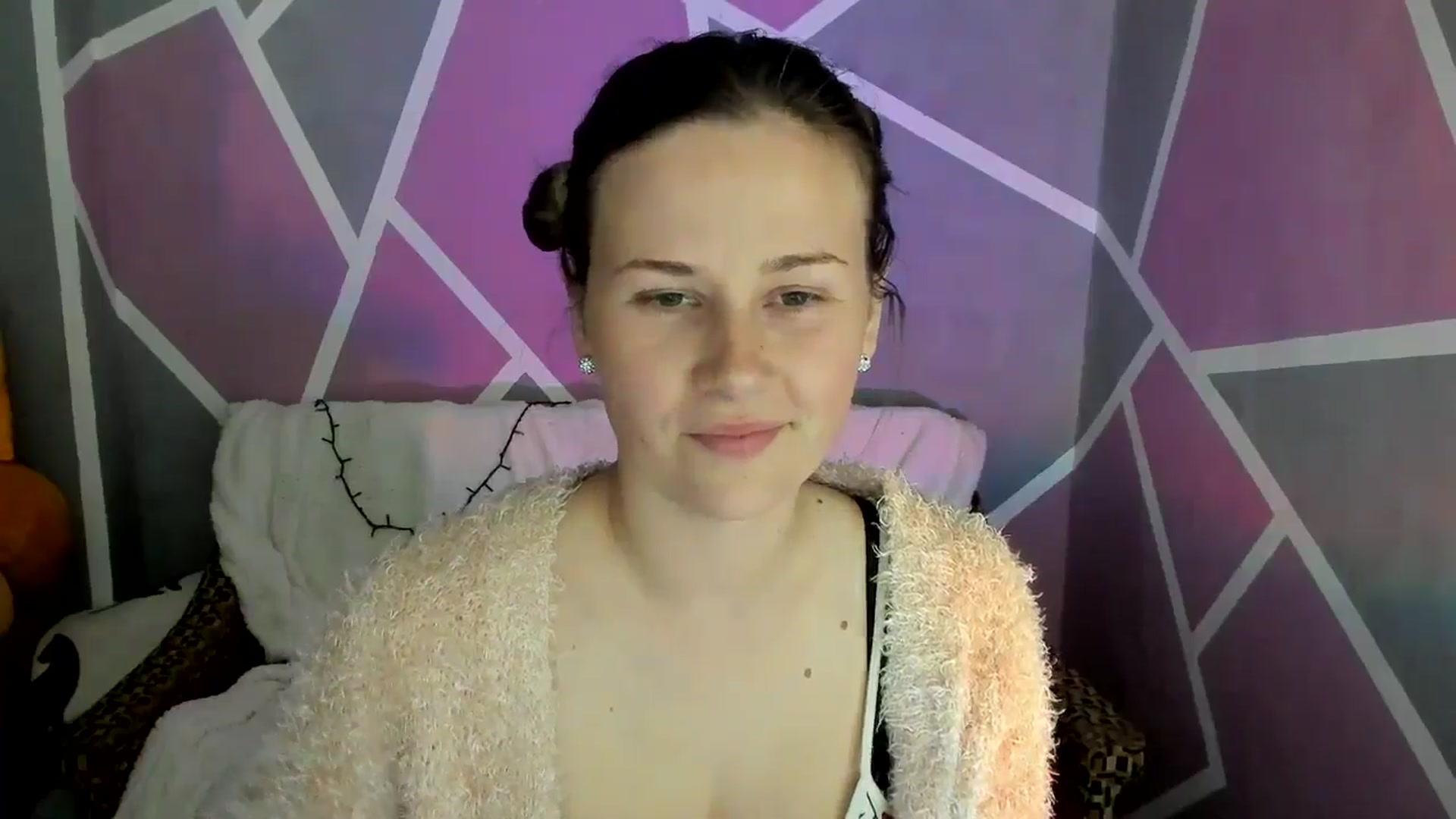 Gallery image thumbnail from Sexy_Ukr's myfreecams stream on, 05/19/2024, 16:16 image 11 of 20