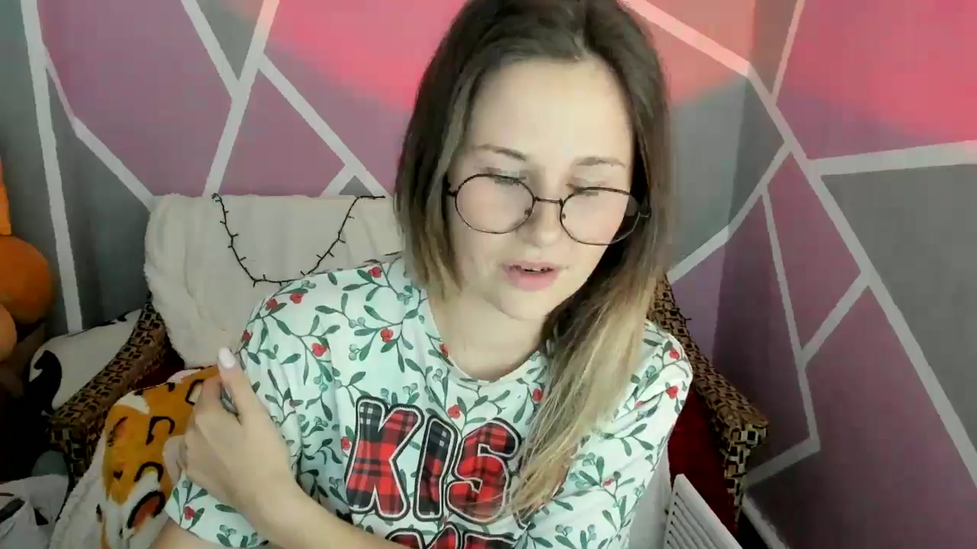 Gallery image thumbnail from Sexy_Ukr's myfreecams stream on, 05/20/2024, 16:16 image 12 of 20