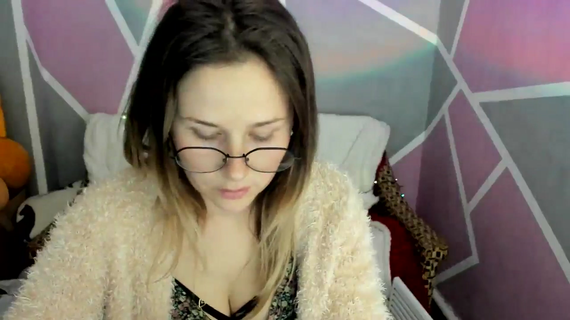 Gallery image thumbnail from Sexy_Ukr's myfreecams stream on, 05/22/2024, 16:18 image 3 of 20