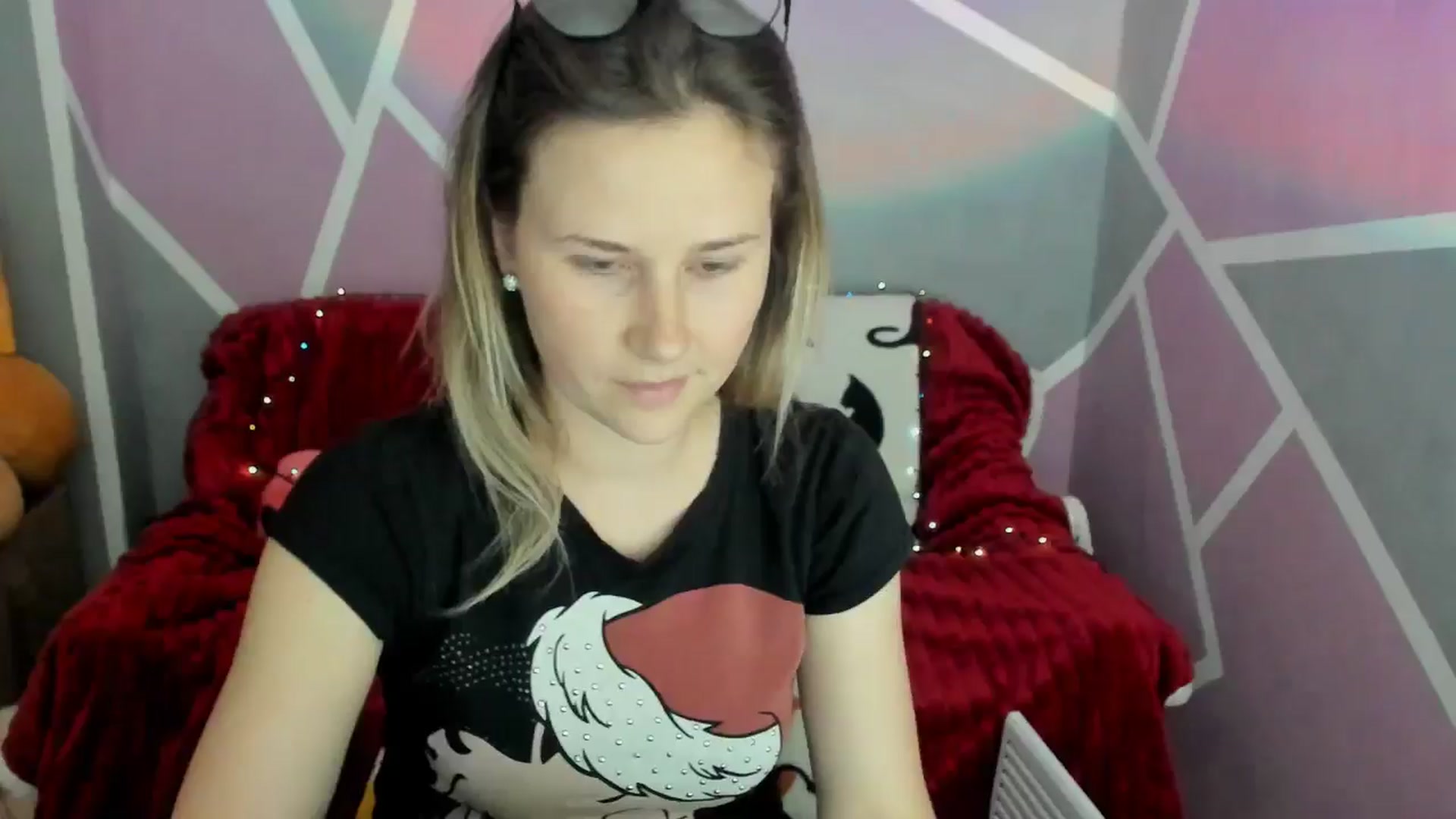 Gallery image thumbnail from Sexy_Ukr's myfreecams stream on, 05/24/2024, 15:31 image 15 of 20