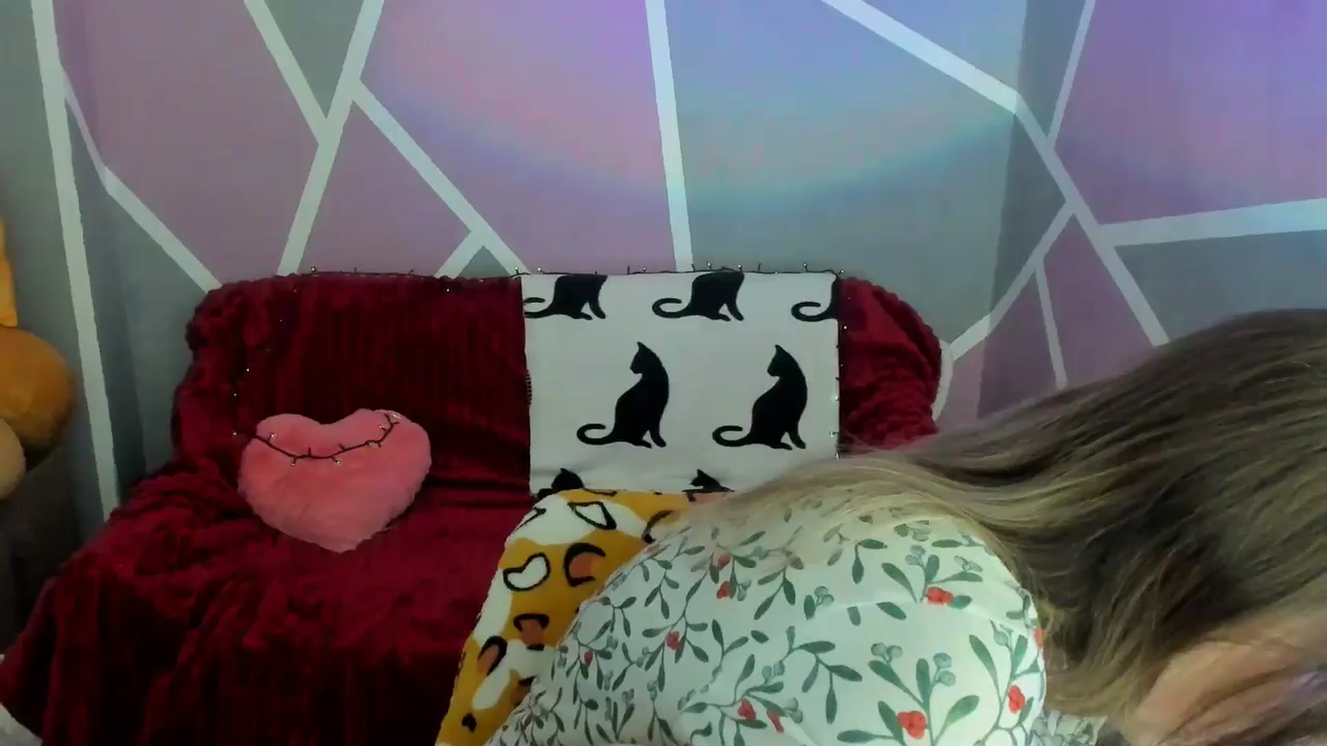 Gallery image thumbnail from Sexy_Ukr's myfreecams stream on, 05/25/2024, 16:29 image 9 of 20