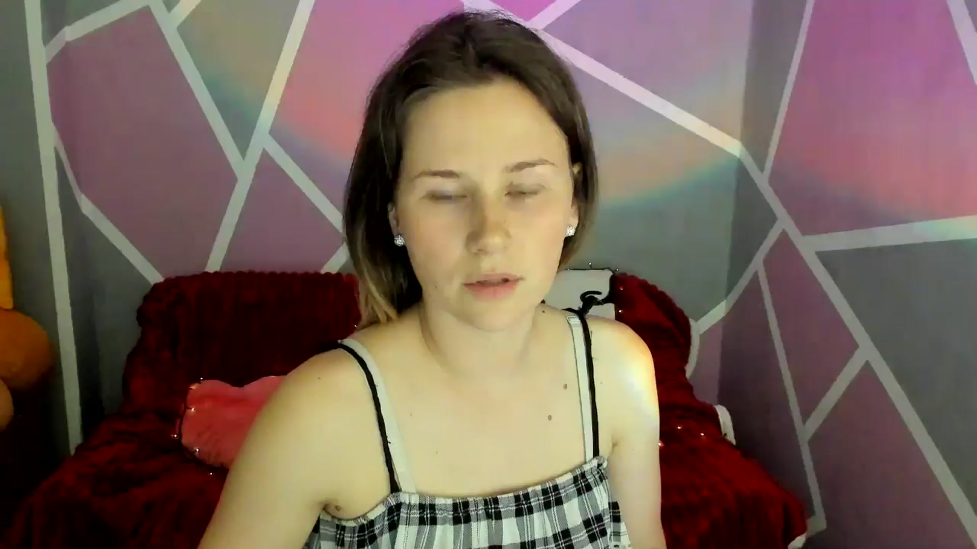 Gallery image thumbnail from Sexy_Ukr's myfreecams stream on, 05/30/2024, 16:19 image 13 of 20