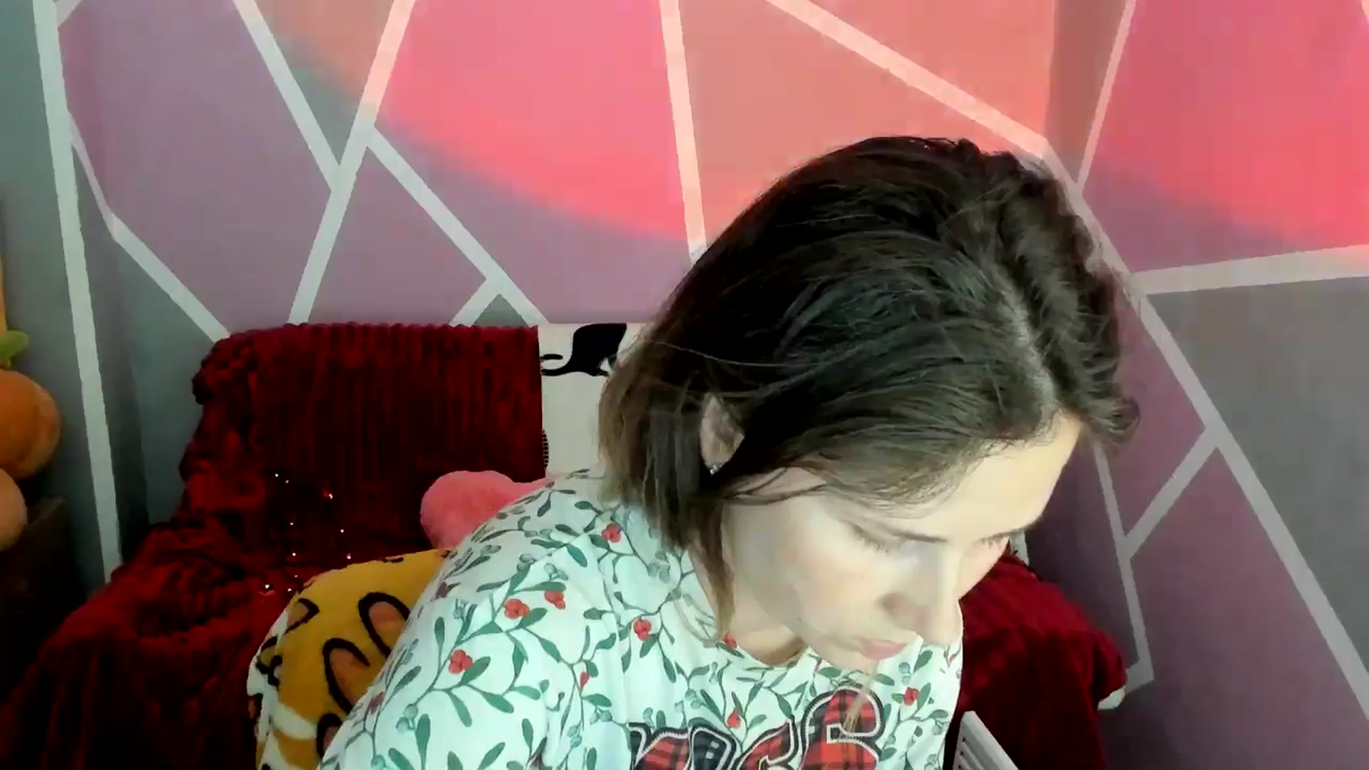 Gallery image thumbnail from Sexy_Ukr's myfreecams stream on, 06/12/2024, 17:22 image 8 of 20