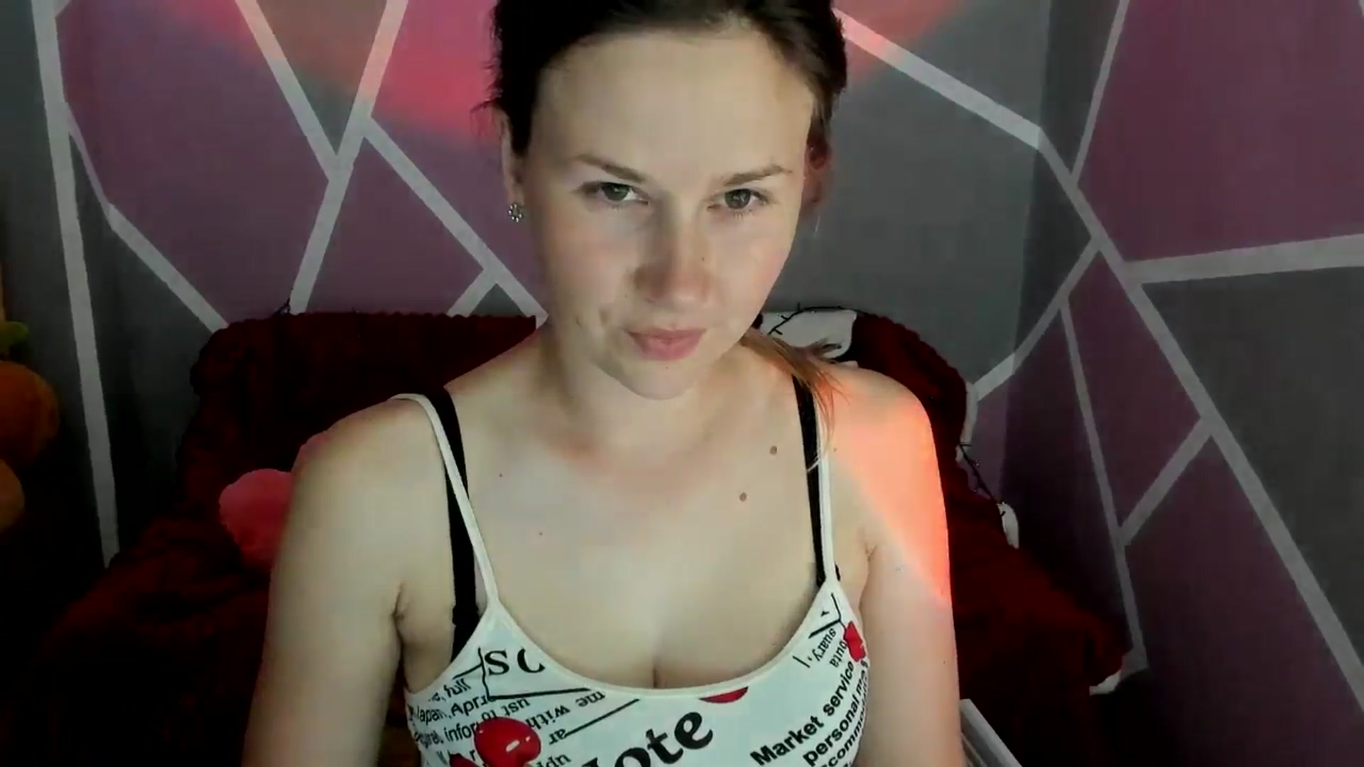 Gallery image thumbnail from Sexy_Ukr's myfreecams stream on, 06/22/2024, 18:48 image 4 of 20