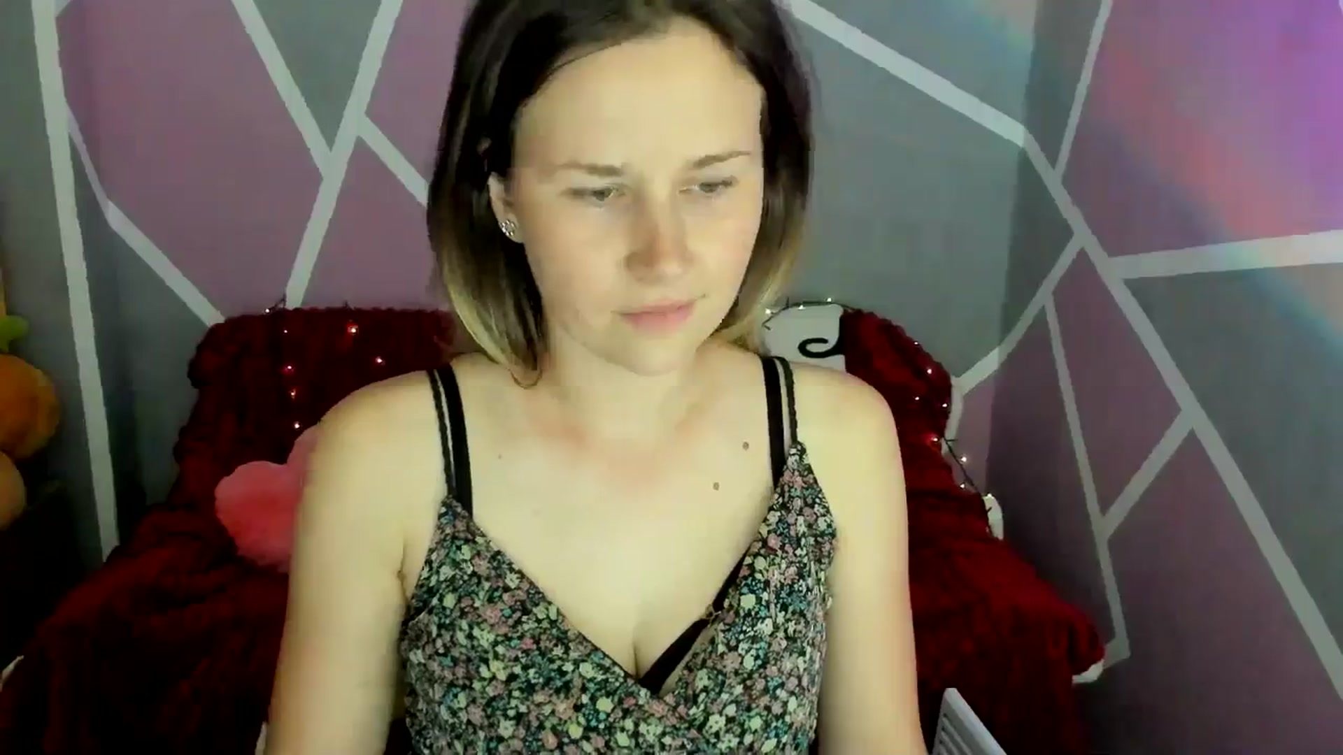 Gallery image thumbnail from Sexy_Ukr's myfreecams stream on, 06/23/2024, 16:10 image 12 of 20