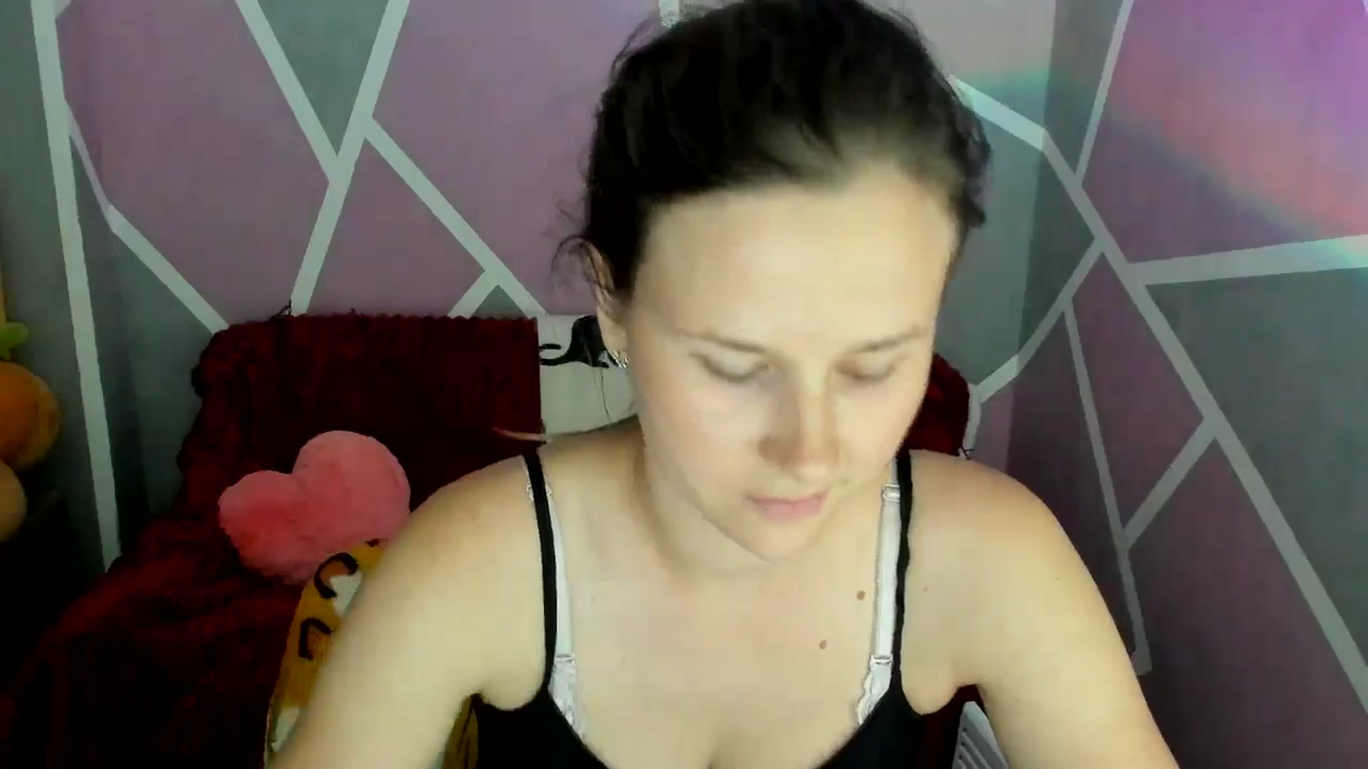 Gallery image thumbnail from Sexy_Ukr's myfreecams stream on, 06/25/2024, 18:45 image 14 of 20