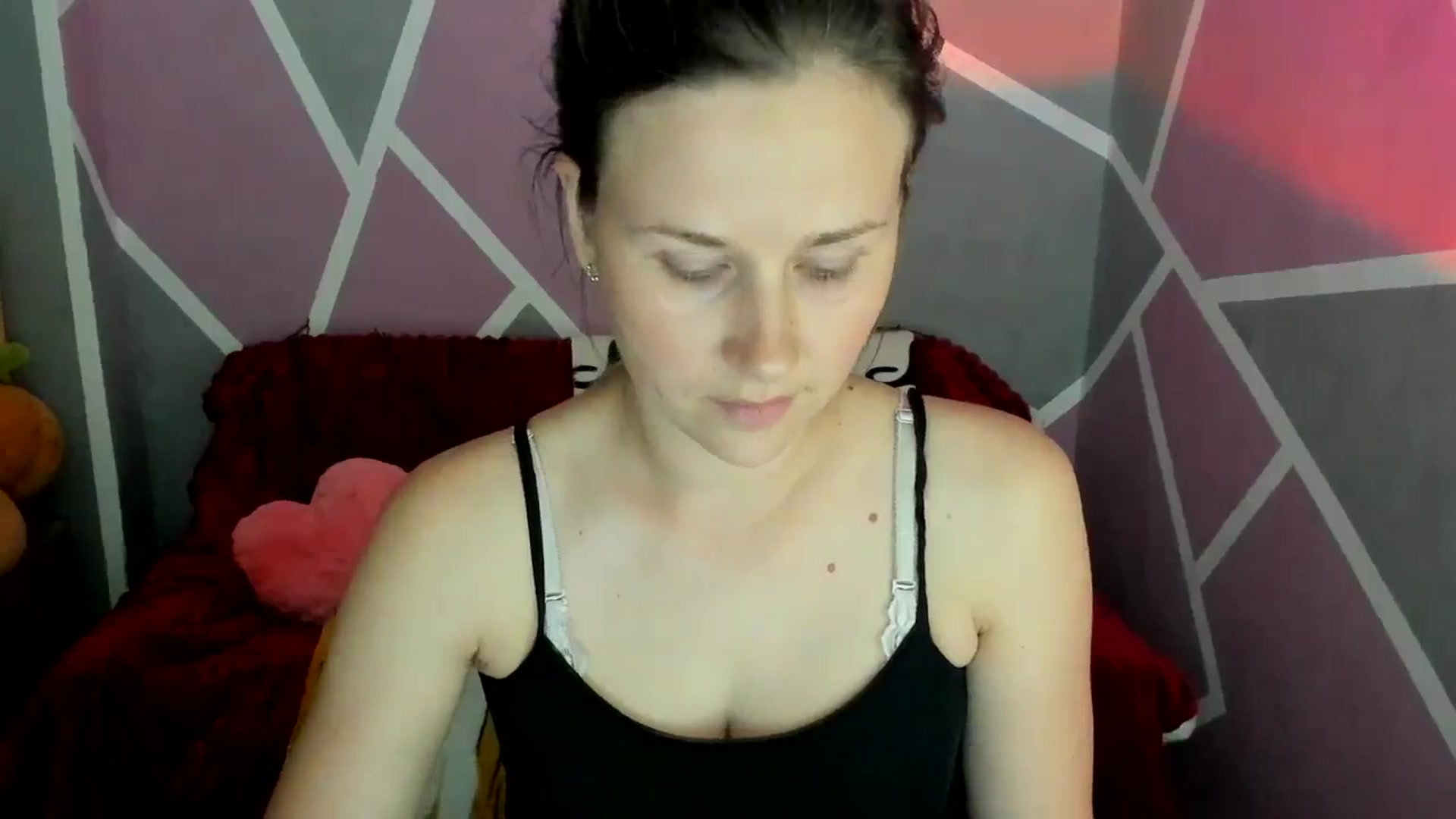 Gallery image thumbnail from Sexy_Ukr's myfreecams stream on, 06/25/2024, 18:45 image 13 of 20