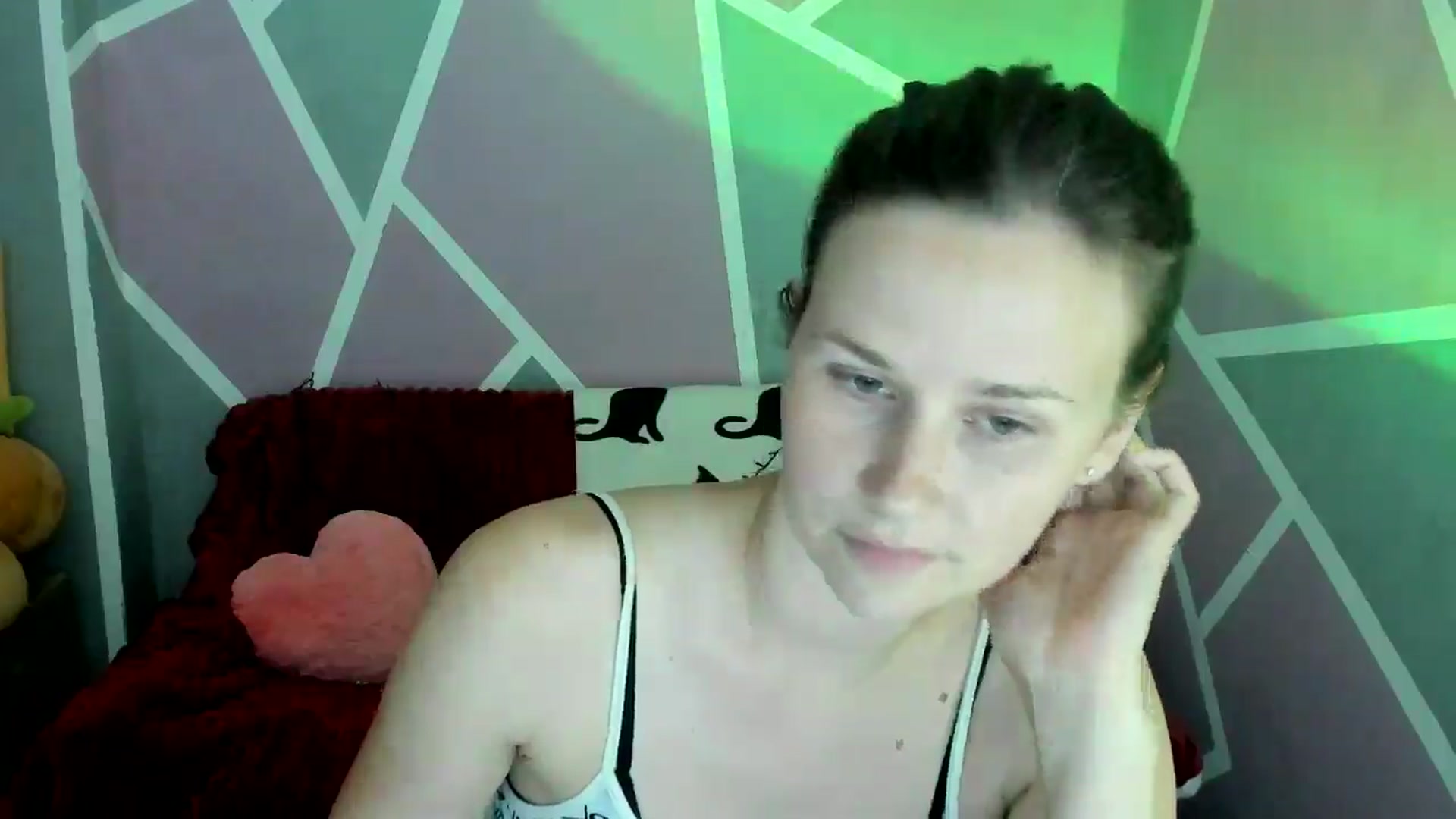 Gallery image thumbnail from Sexy_Ukr's myfreecams stream on, 06/28/2024, 15:04 image 6 of 20