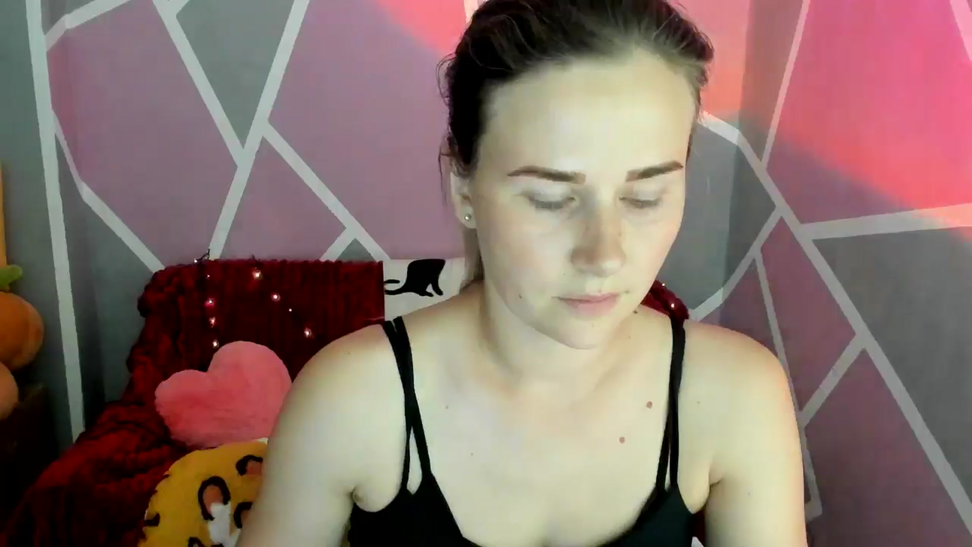 Gallery image thumbnail from Sexy_Ukr's myfreecams stream on, 06/29/2024, 14:09 image 11 of 20