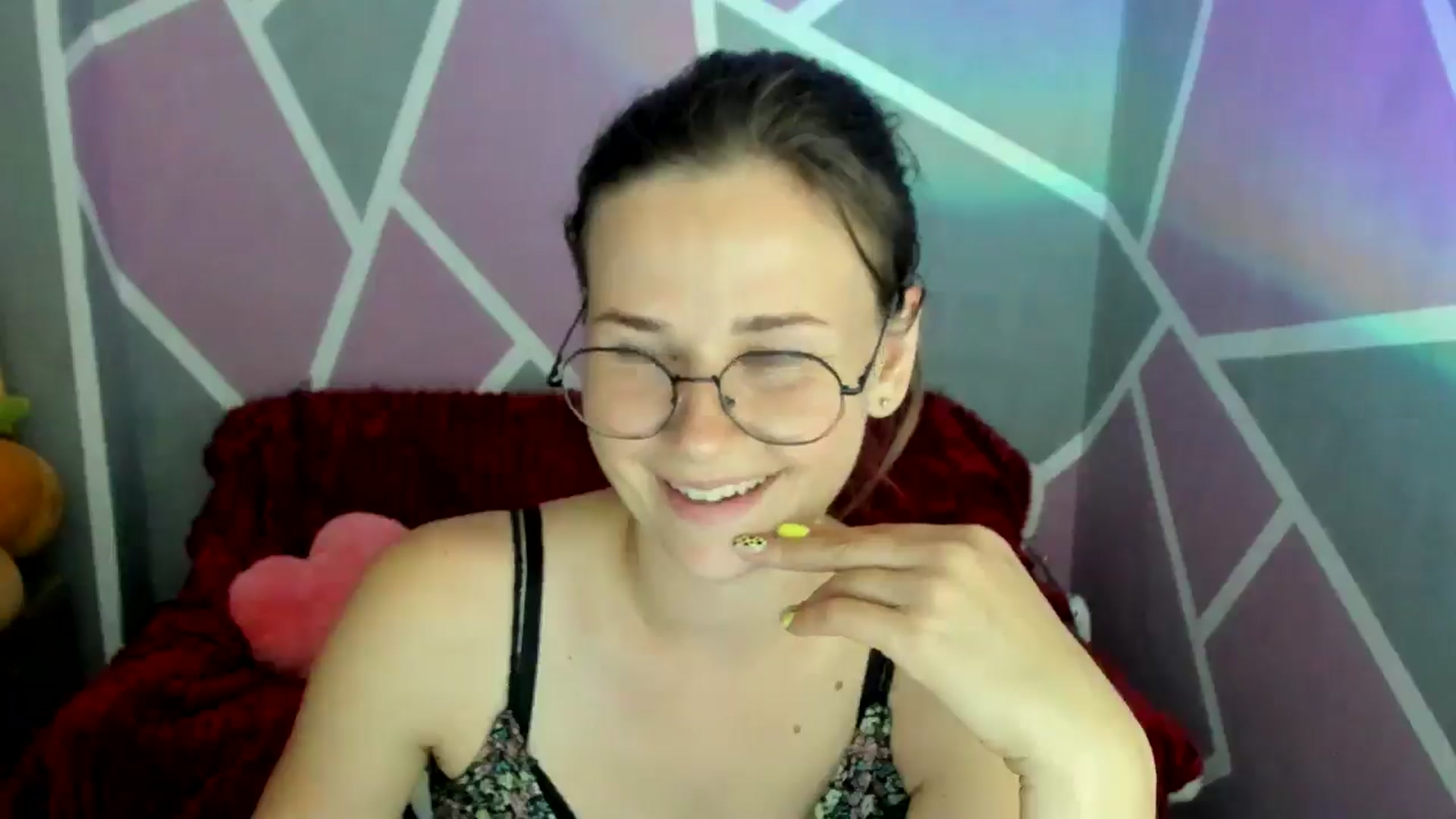 Gallery image thumbnail from Sexy_Ukr's myfreecams stream on, 07/07/2024, 16:33 image 9 of 20