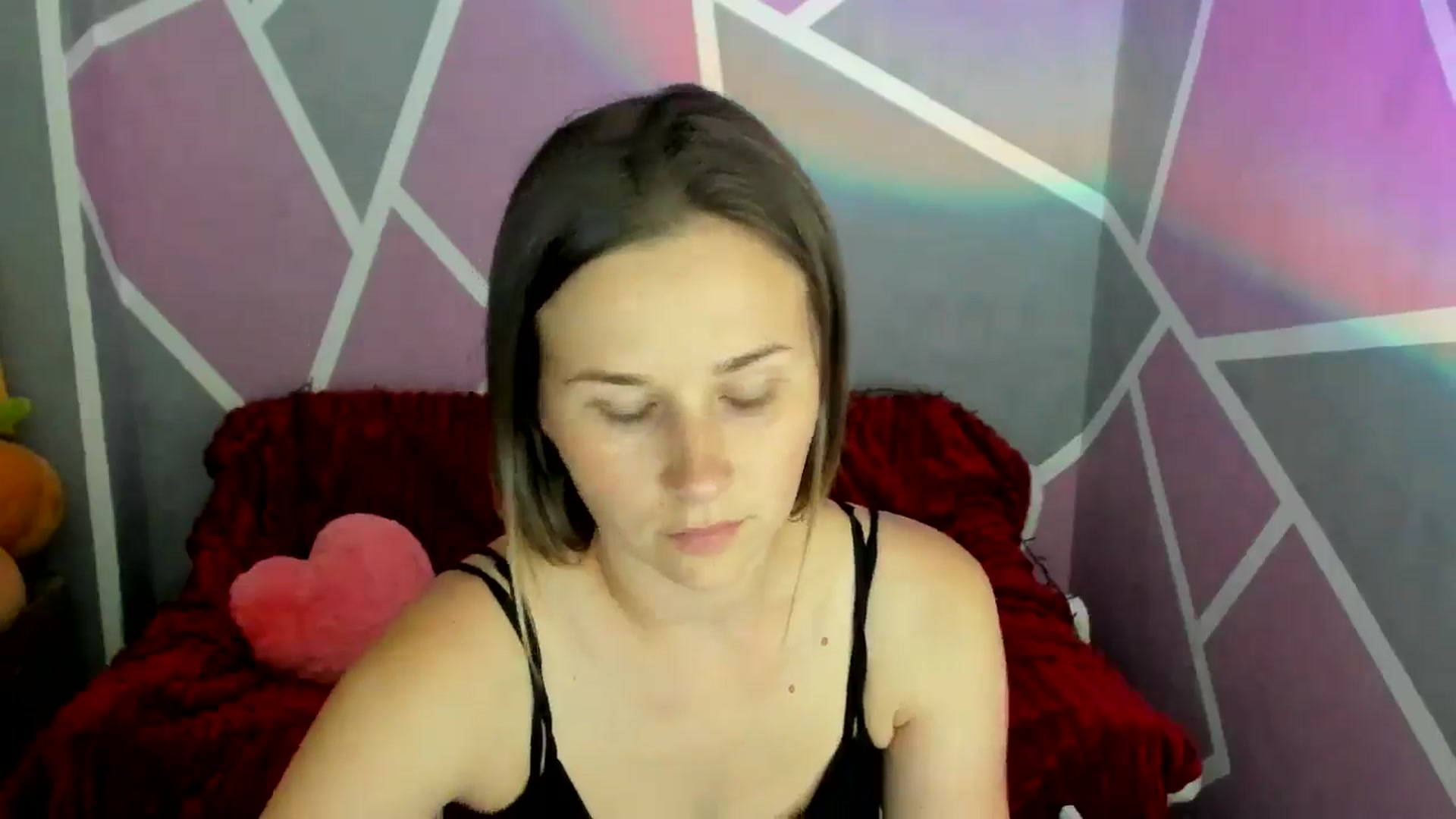 Gallery image thumbnail from Sexy_Ukr's myfreecams stream on, 07/11/2024, 18:21 image 17 of 20
