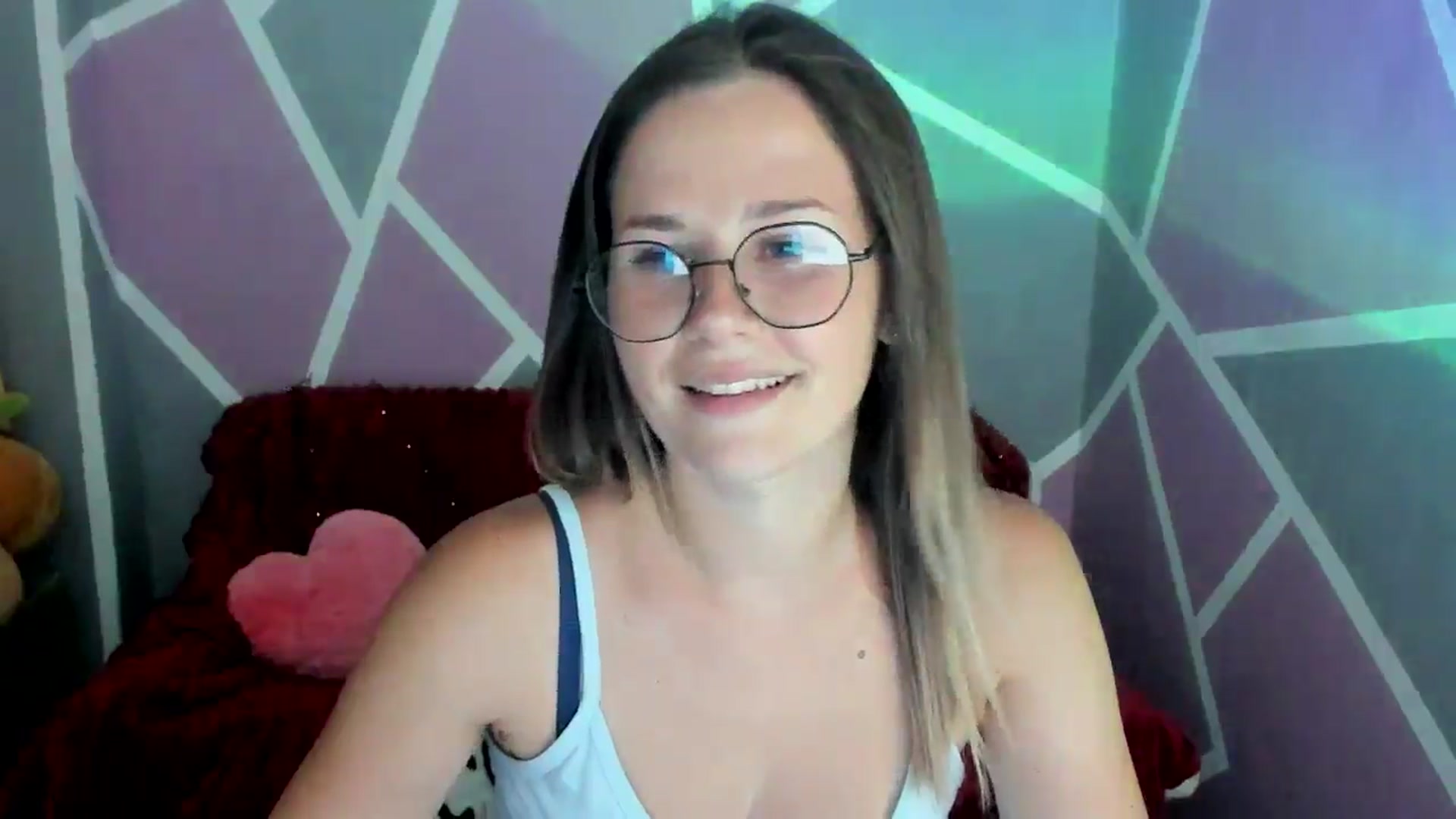 Gallery image thumbnail from Sexy_Ukr's myfreecams stream on, 07/18/2024, 16:02 image 18 of 20