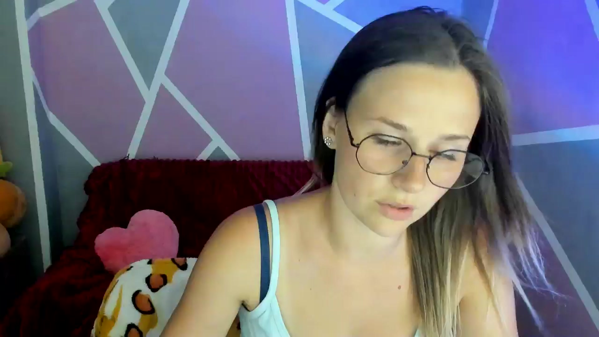 Gallery image thumbnail from Sexy_Ukr's myfreecams stream on, 07/18/2024, 18:18 image 15 of 20