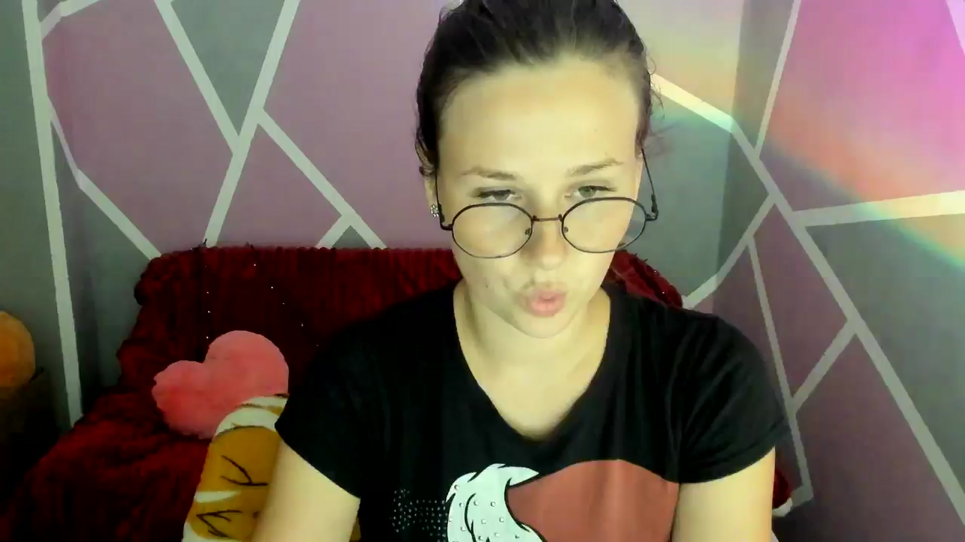 Gallery image thumbnail from Sexy_Ukr's myfreecams stream on, 07/29/2024, 18:46 image 16 of 20