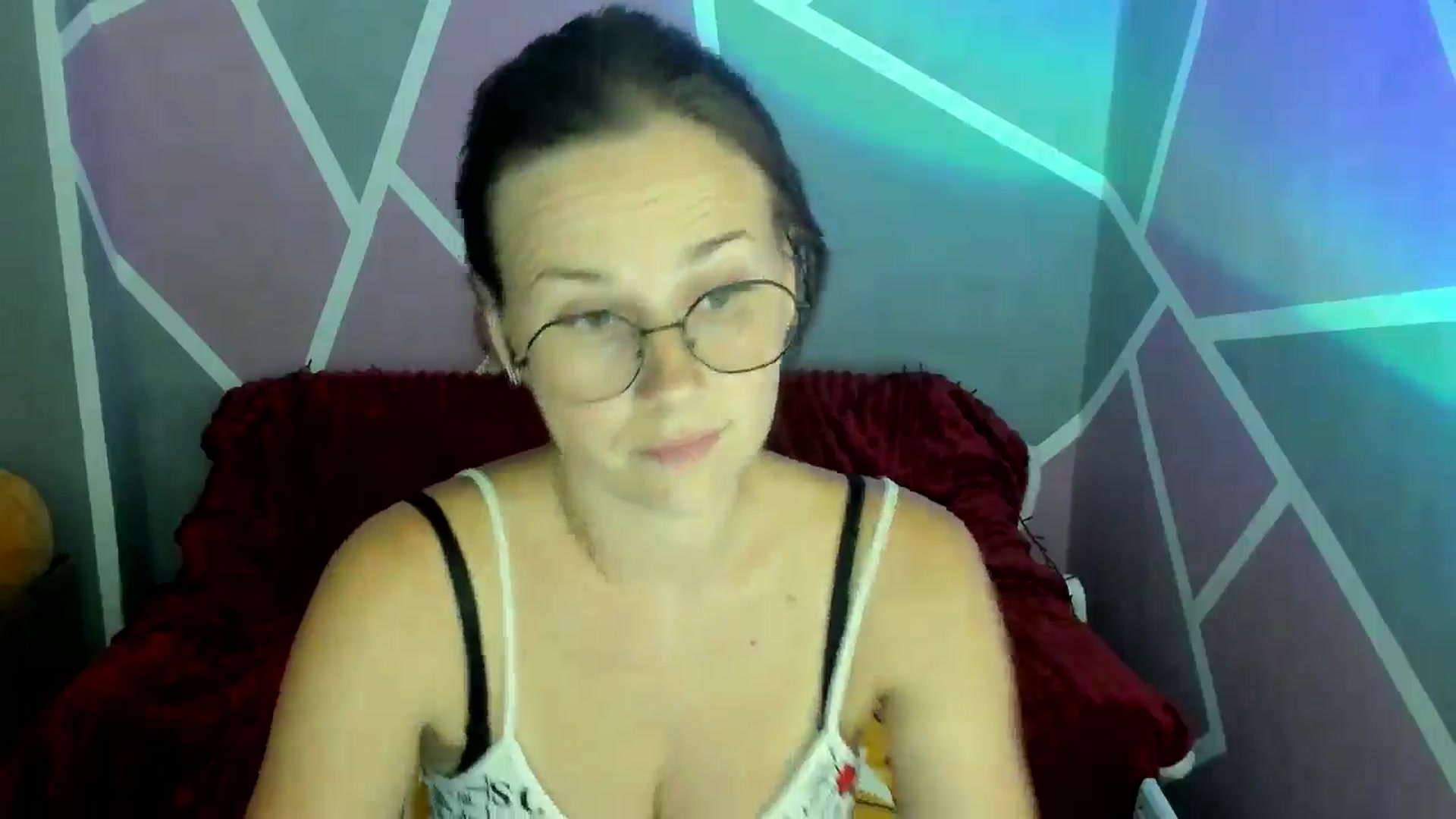 Gallery image thumbnail from Sexy_Ukr's myfreecams stream on, 08/05/2024, 17:38 image 12 of 20