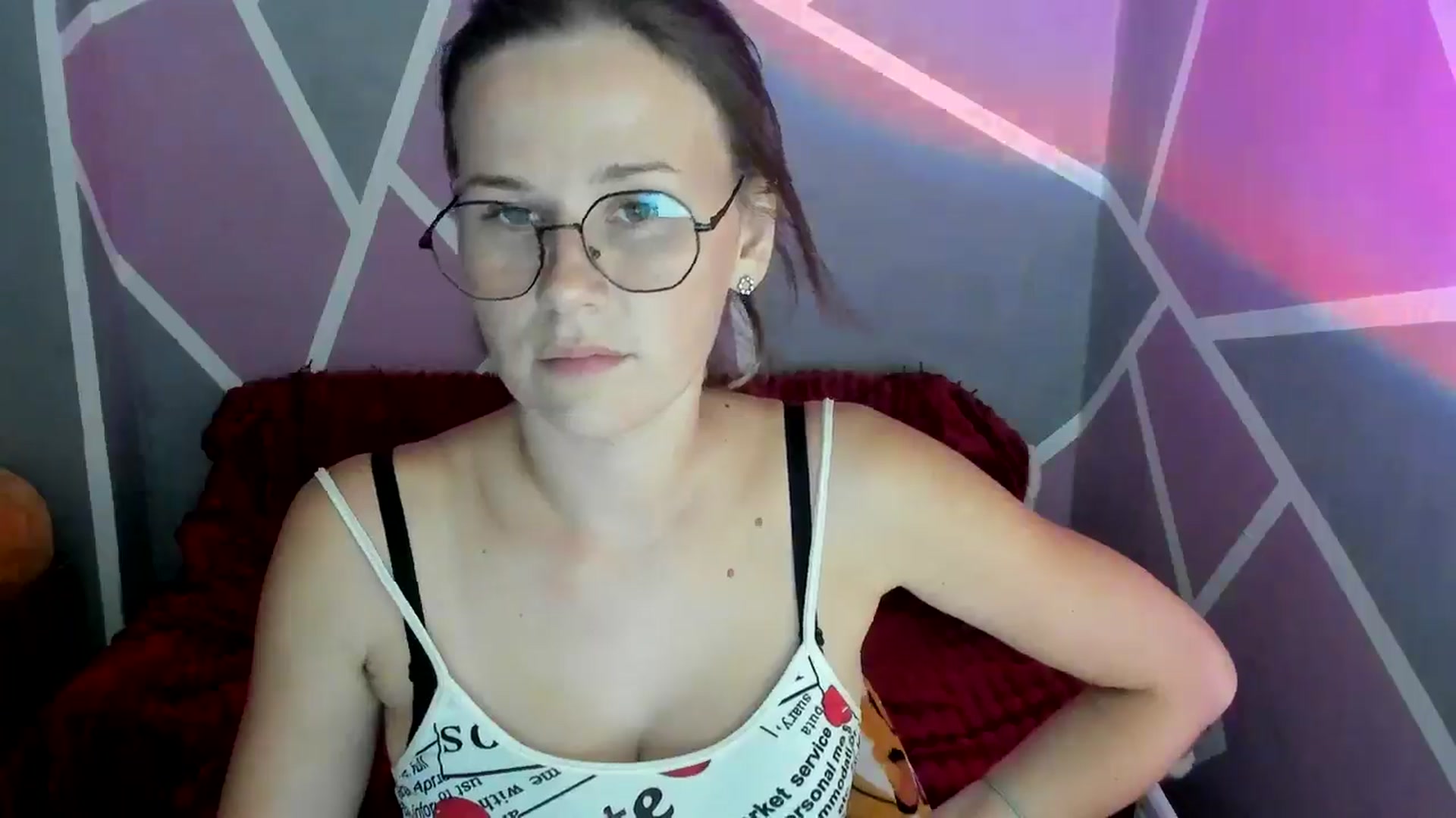 Gallery image thumbnail from Sexy_Ukr's myfreecams stream on, 08/05/2024, 17:38 image 10 of 20