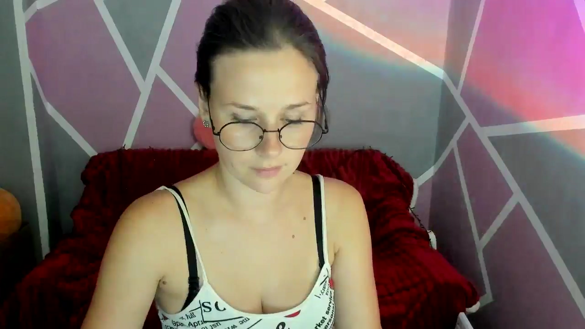 Gallery image thumbnail from Sexy_Ukr's myfreecams stream on, 08/05/2024, 17:38 image 3 of 20