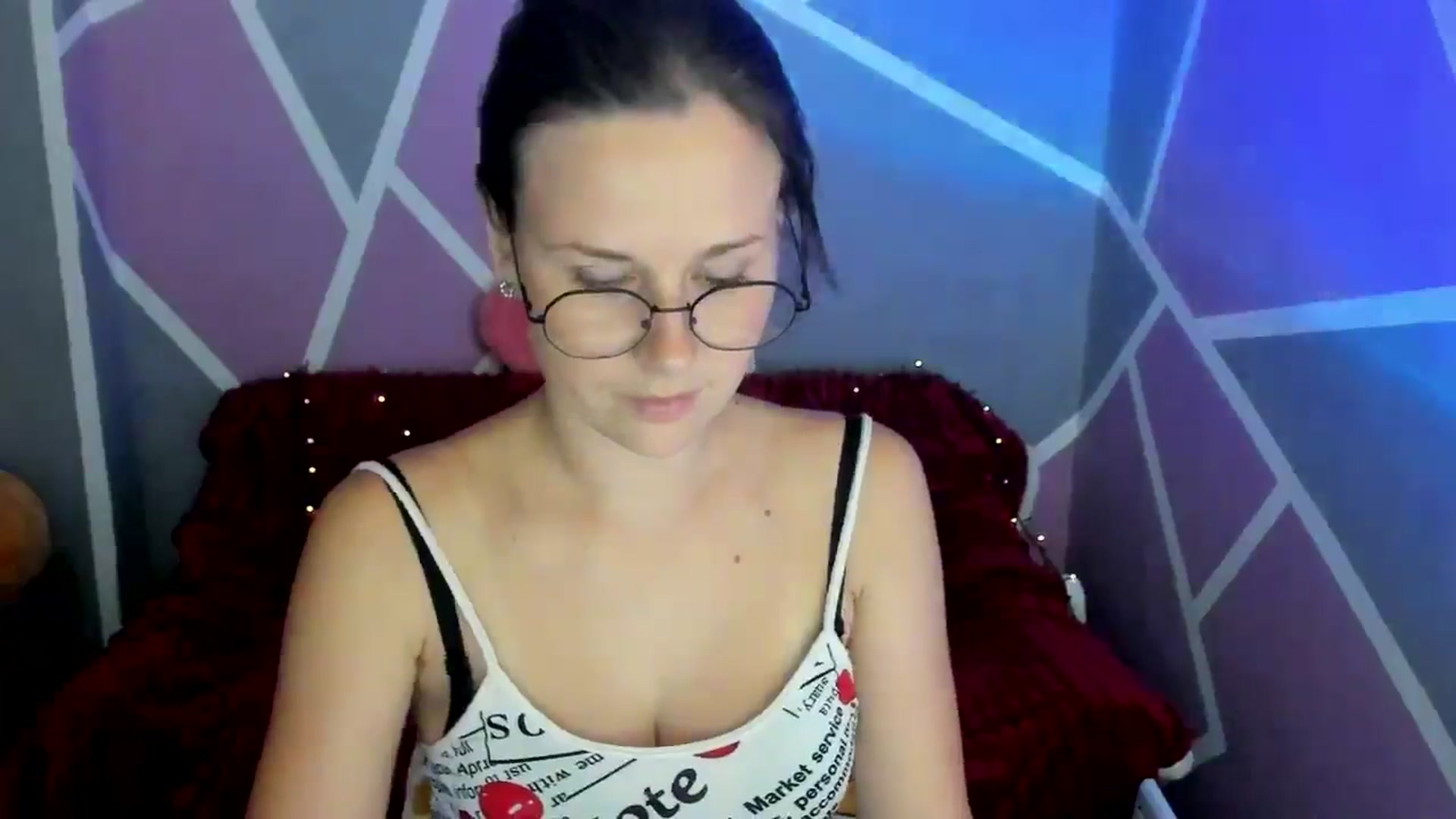 Gallery image thumbnail from Sexy_Ukr's myfreecams stream on, 08/05/2024, 17:38 image 7 of 20