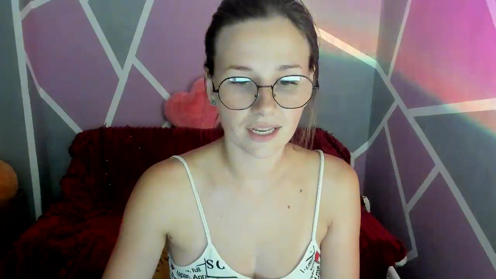 Gallery image thumbnail from Sexy_Ukr's myfreecams stream on, 08/05/2024, 18:48 image 17 of 20