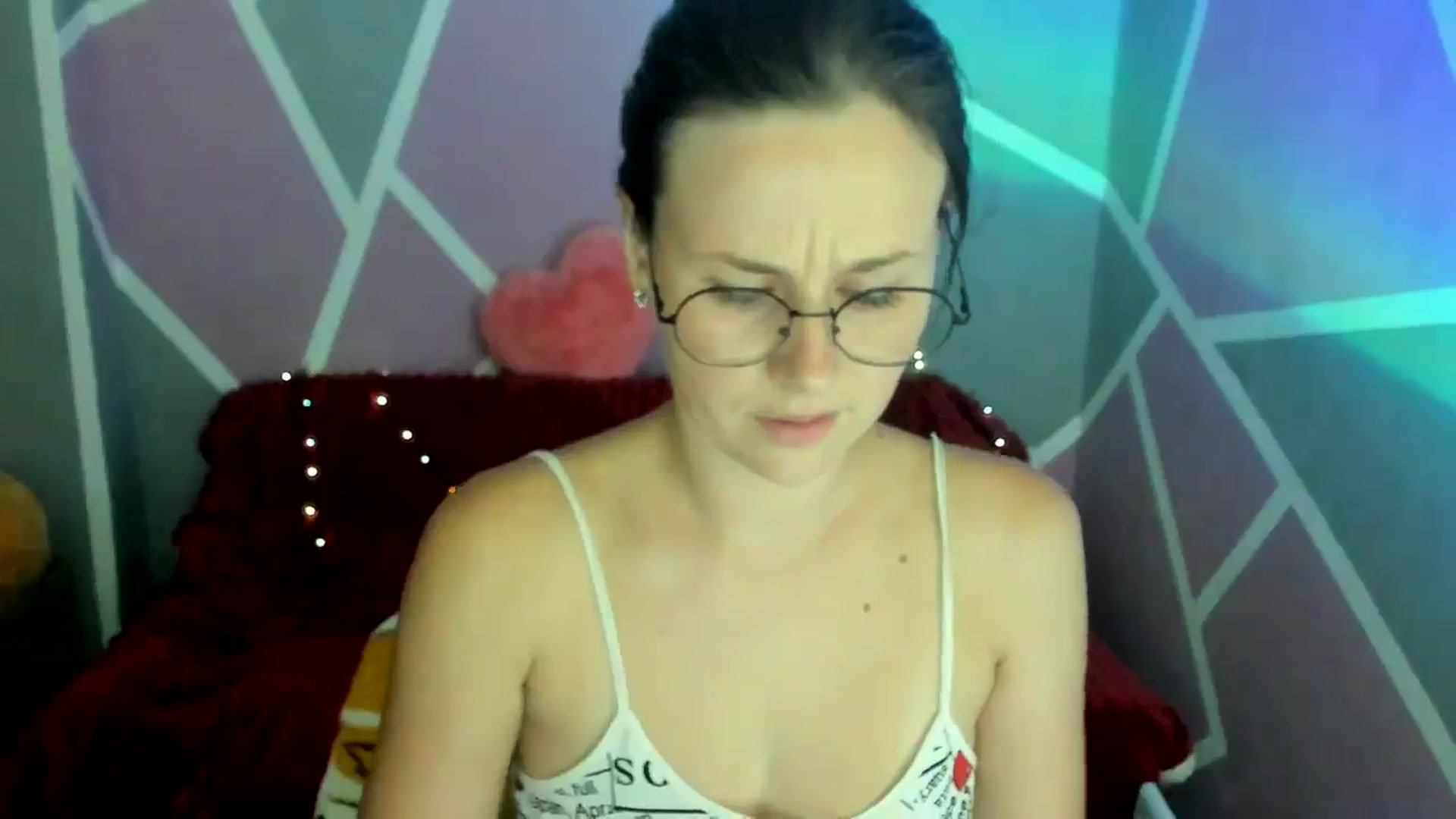 Gallery image thumbnail from Sexy_Ukr's myfreecams stream on, 08/05/2024, 18:48 image 16 of 20