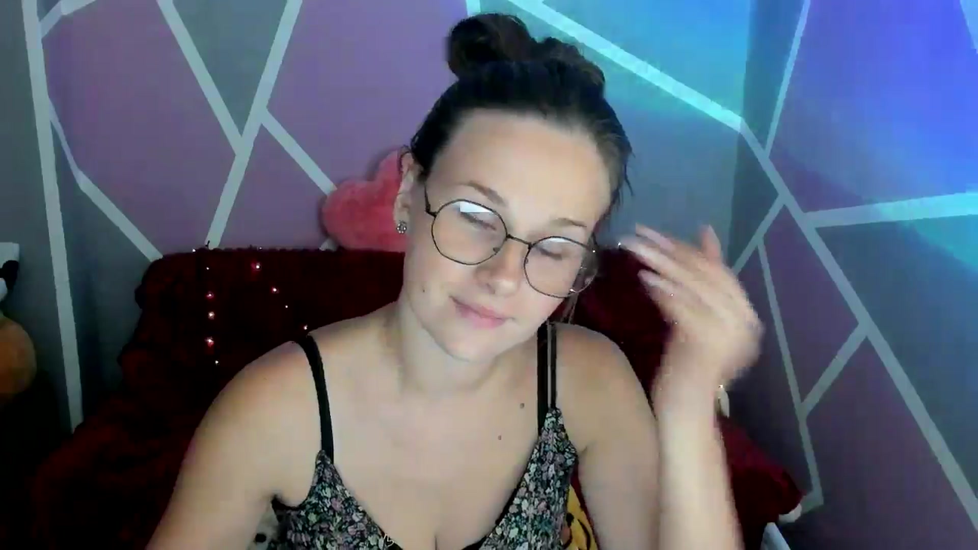 Gallery image thumbnail from Sexy_Ukr's myfreecams stream on, 08/10/2024, 17:57 image 6 of 20