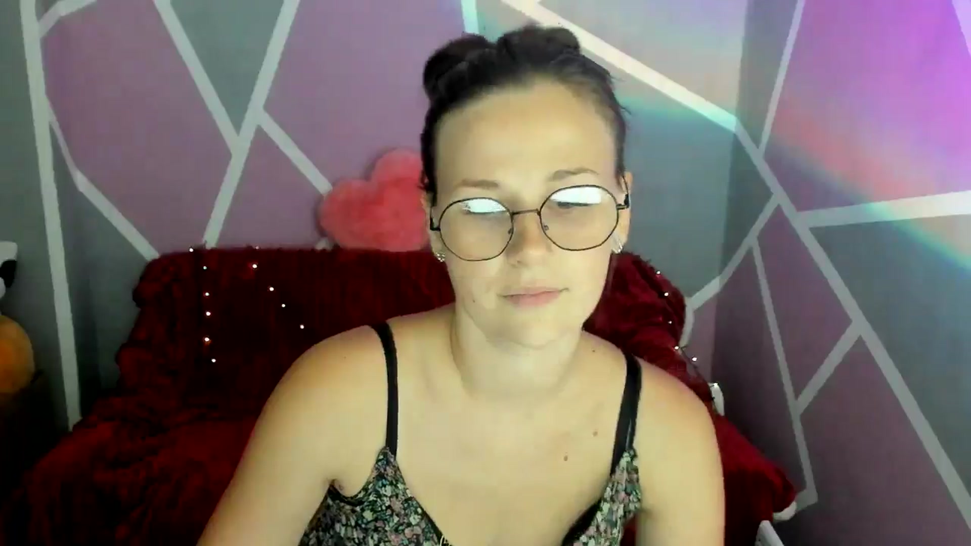 Gallery image thumbnail from Sexy_Ukr's myfreecams stream on, 08/10/2024, 17:57 image 17 of 20