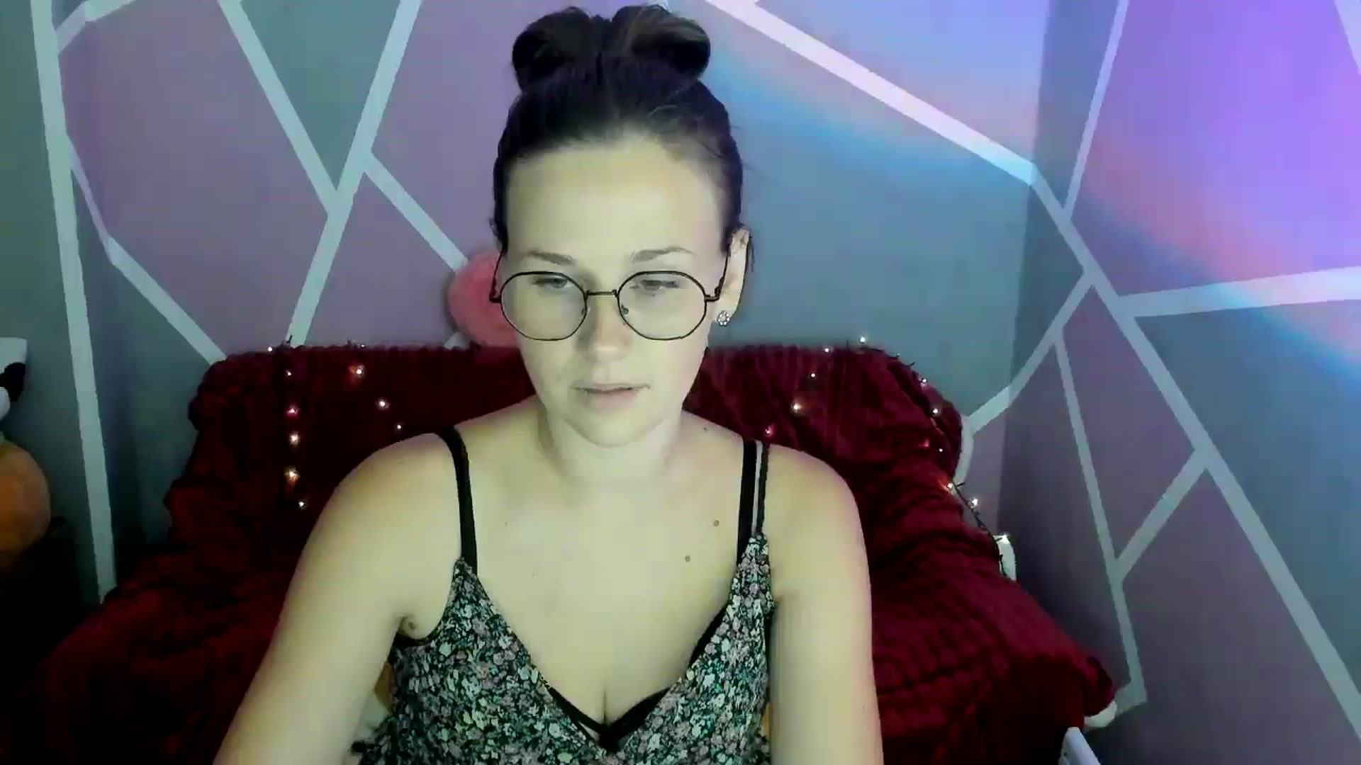 Gallery image thumbnail from Sexy_Ukr's myfreecams stream on, 08/10/2024, 17:57 image 8 of 20