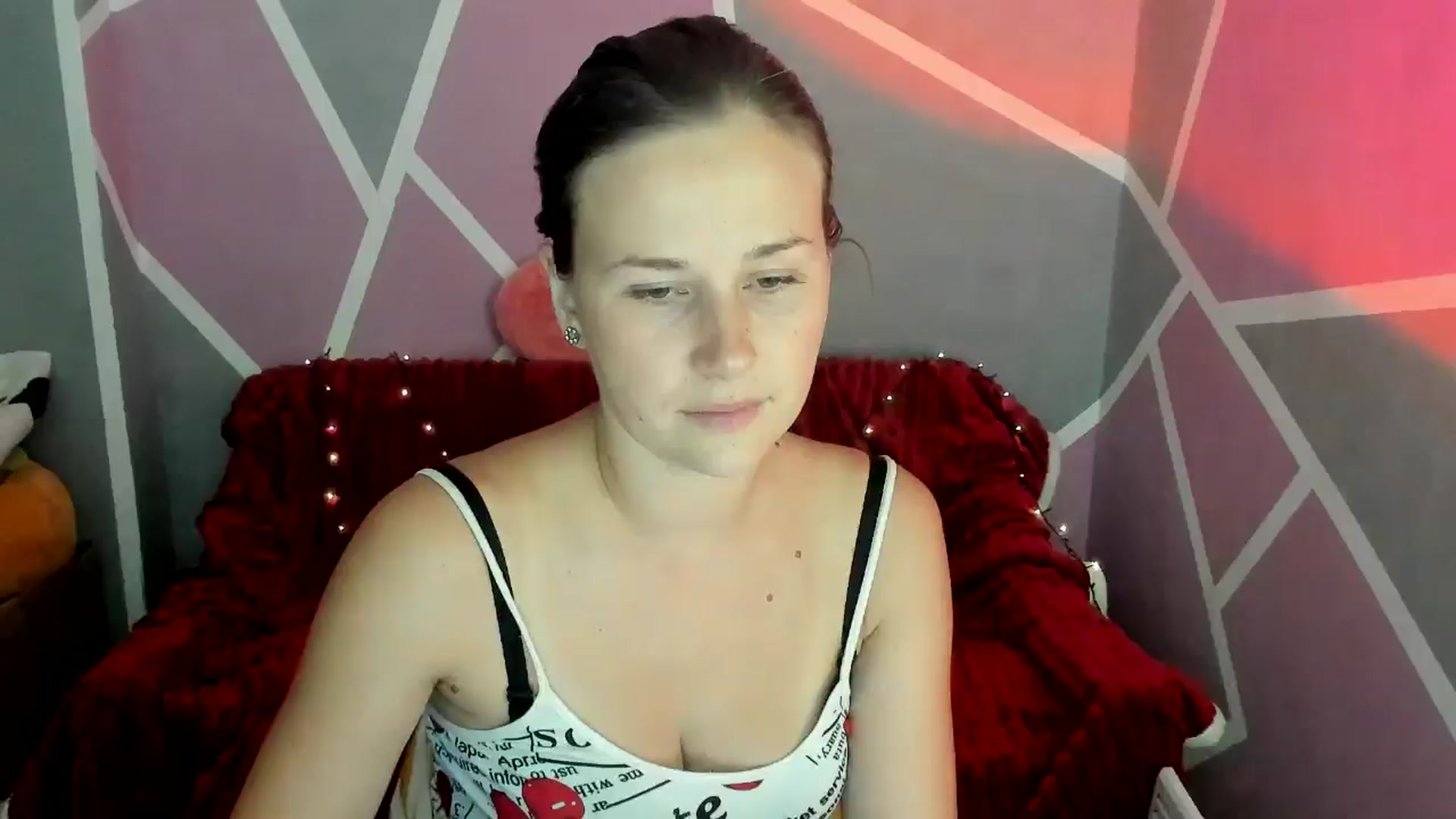 Gallery image thumbnail from Sexy_Ukr's myfreecams stream on, 08/17/2024, 16:52 image 12 of 20