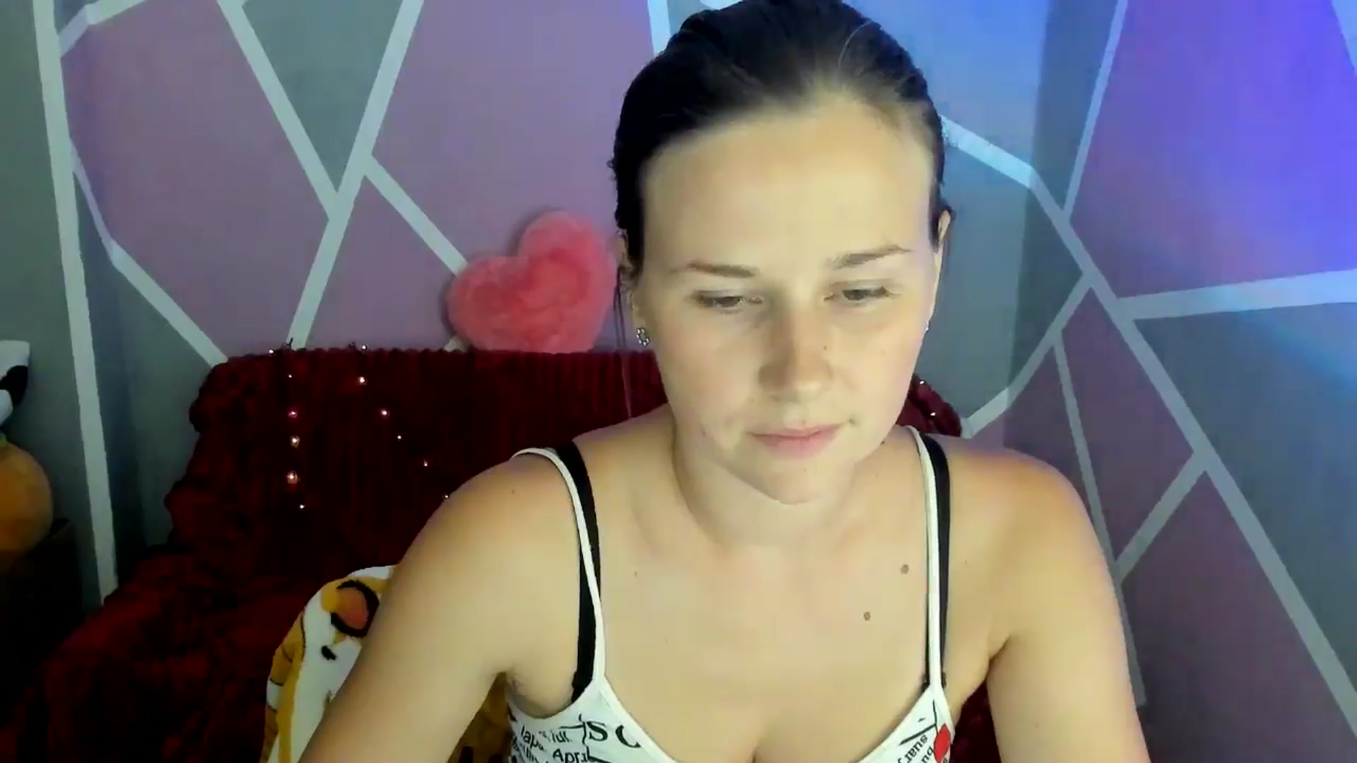Gallery image thumbnail from Sexy_Ukr's myfreecams stream on, 08/17/2024, 18:00 image 18 of 20