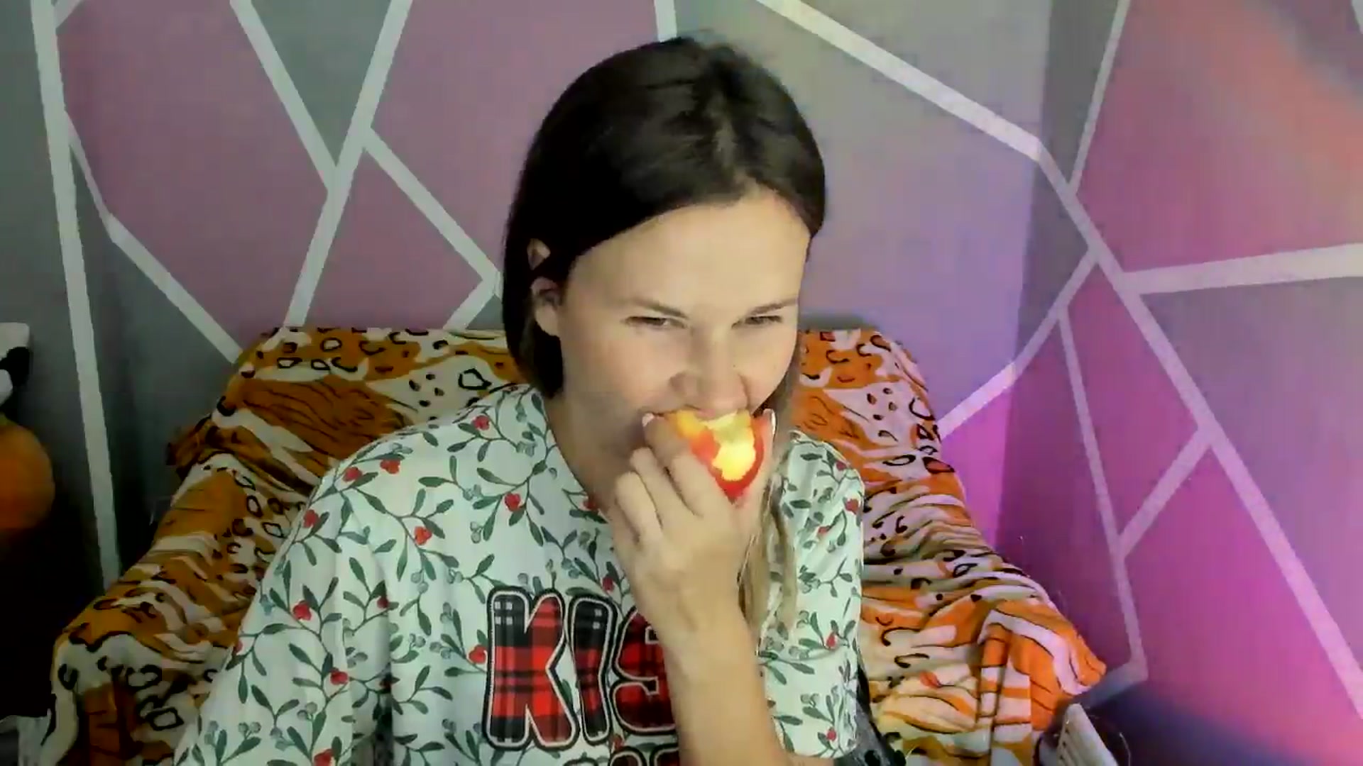 Gallery image thumbnail from Sexy_Ukr's myfreecams stream on, 09/04/2024, 16:36 image 4 of 20
