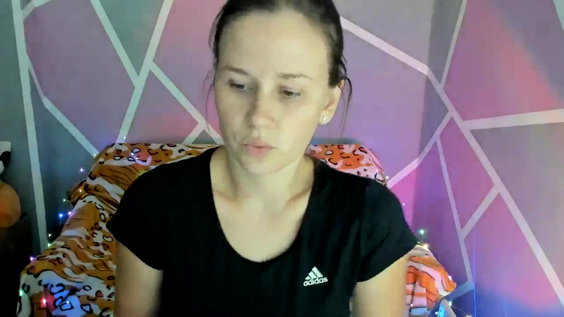 Gallery image thumbnail from Sexy_Ukr's myfreecams stream on, 09/07/2024, 18:19 image 6 of 20