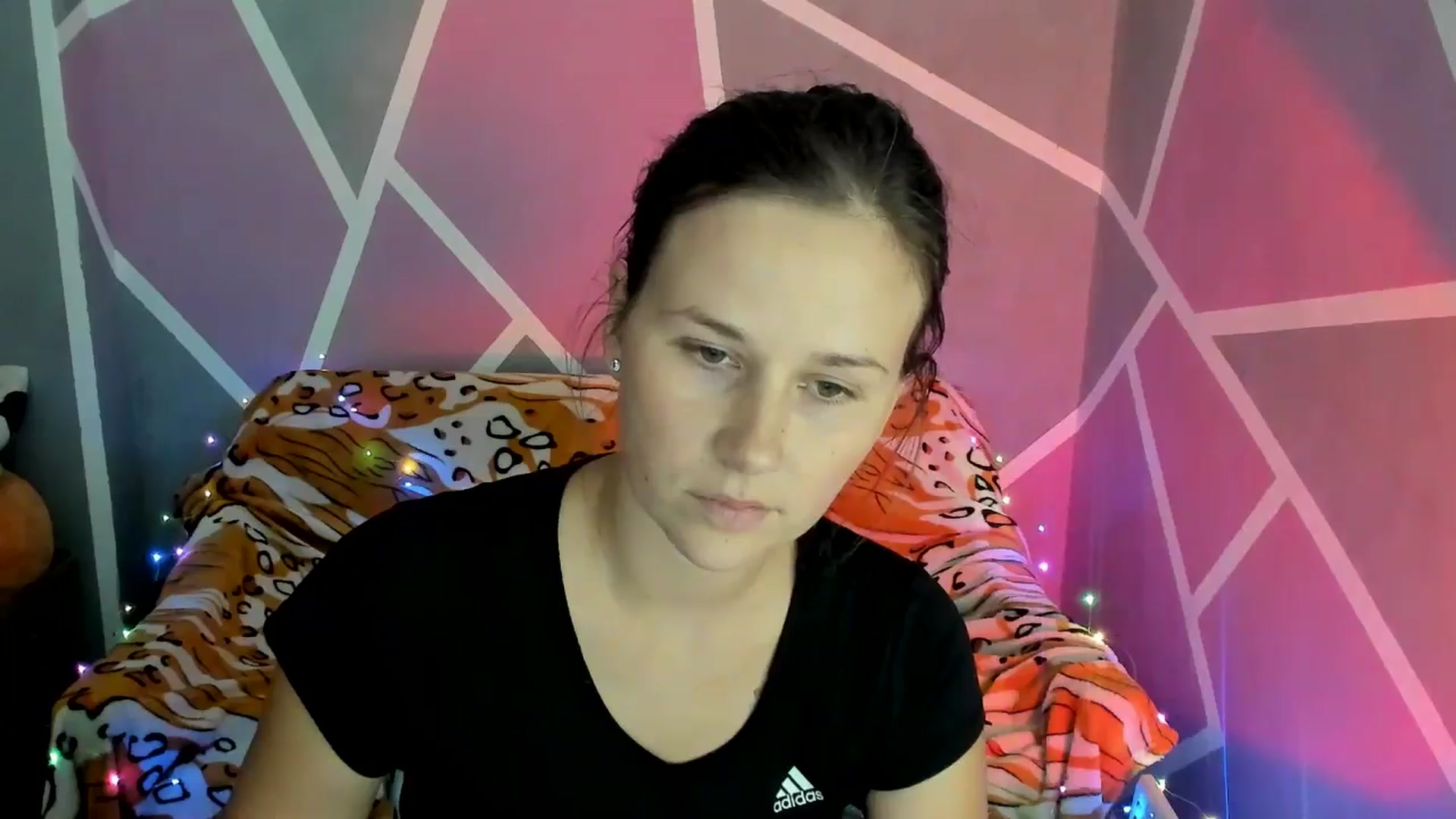 Gallery image thumbnail from Sexy_Ukr's myfreecams stream on, 09/07/2024, 18:19 image 9 of 20