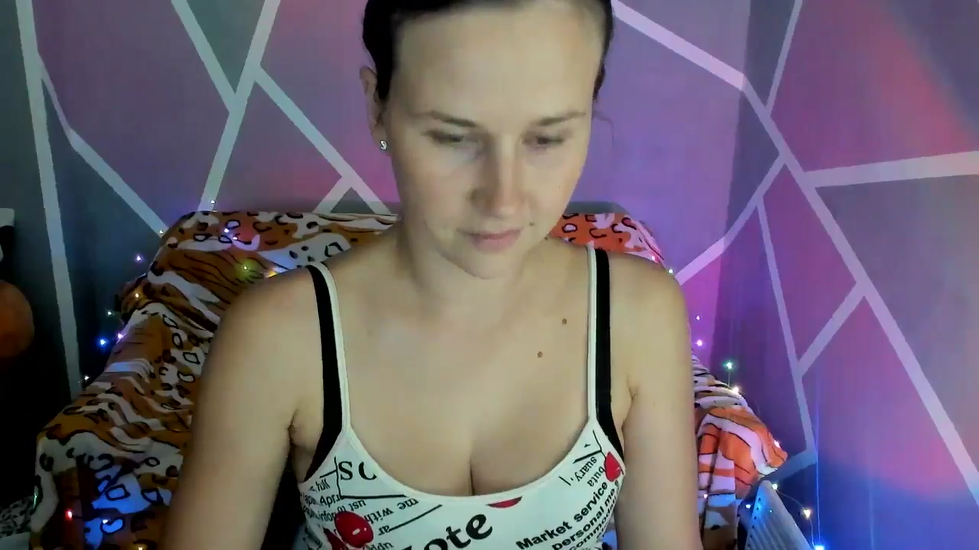 Gallery image thumbnail from Sexy_Ukr's myfreecams stream on, 09/08/2024, 16:58 image 8 of 20