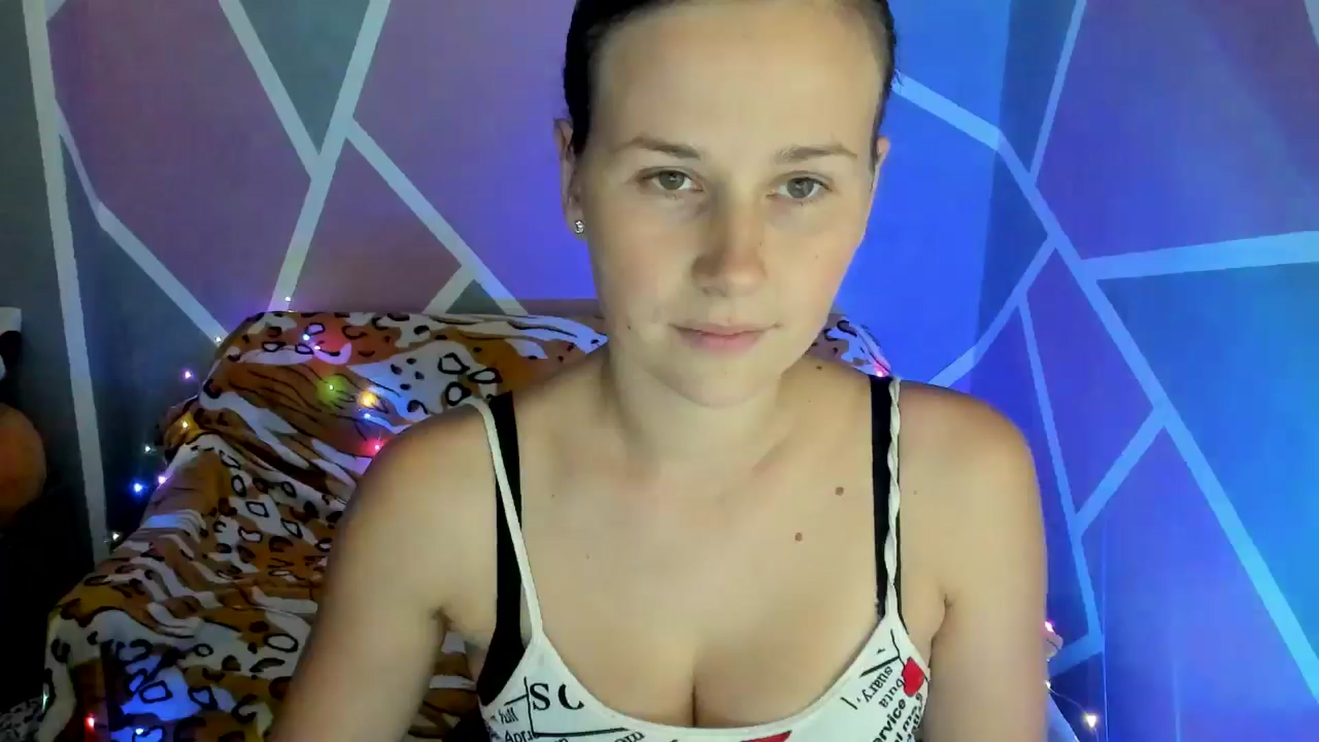 Gallery image thumbnail from Sexy_Ukr's myfreecams stream on, 09/08/2024, 16:58 image 19 of 20