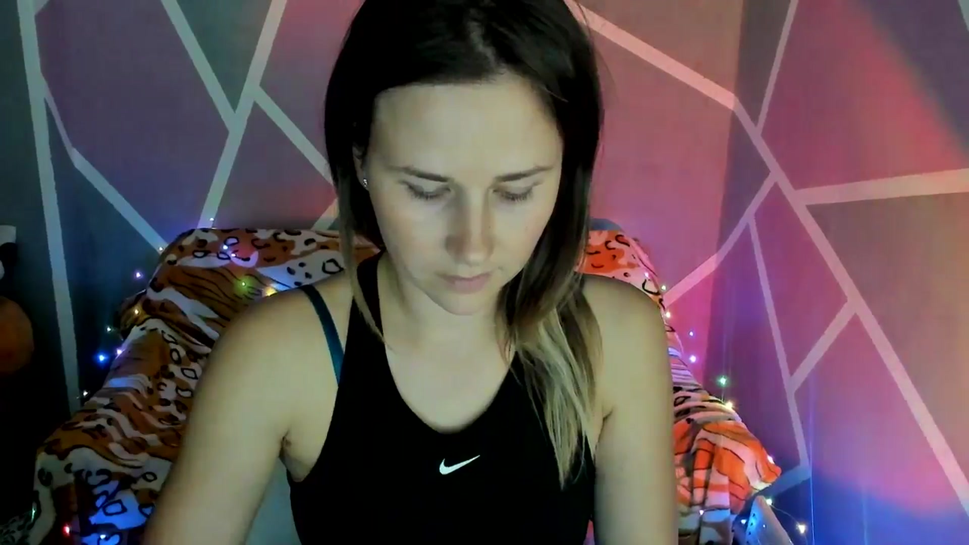 Gallery image thumbnail from Sexy_Ukr's myfreecams stream on, 09/10/2024, 16:32 image 12 of 20