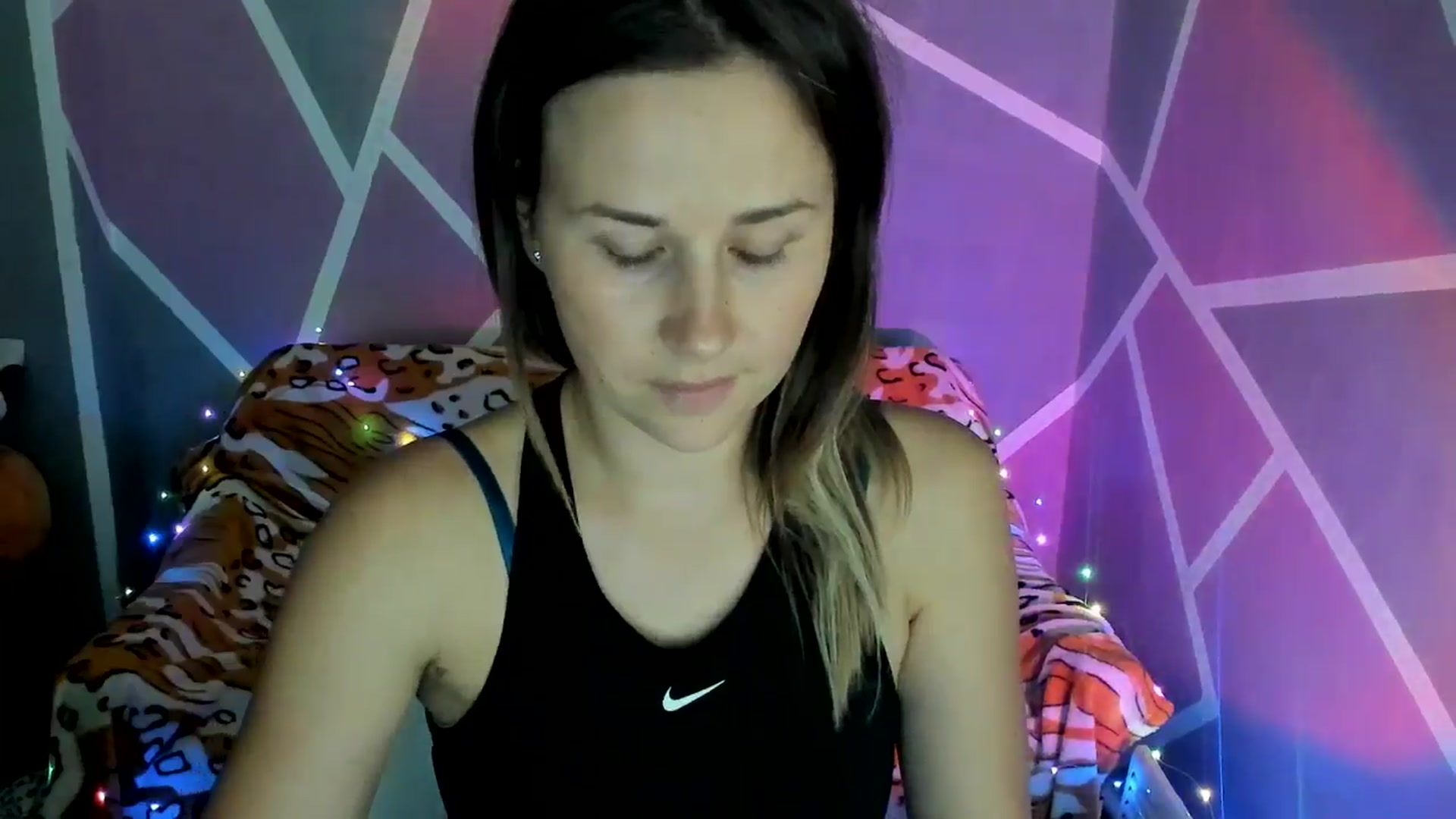 Gallery image thumbnail from Sexy_Ukr's myfreecams stream on, 09/10/2024, 16:32 image 14 of 20