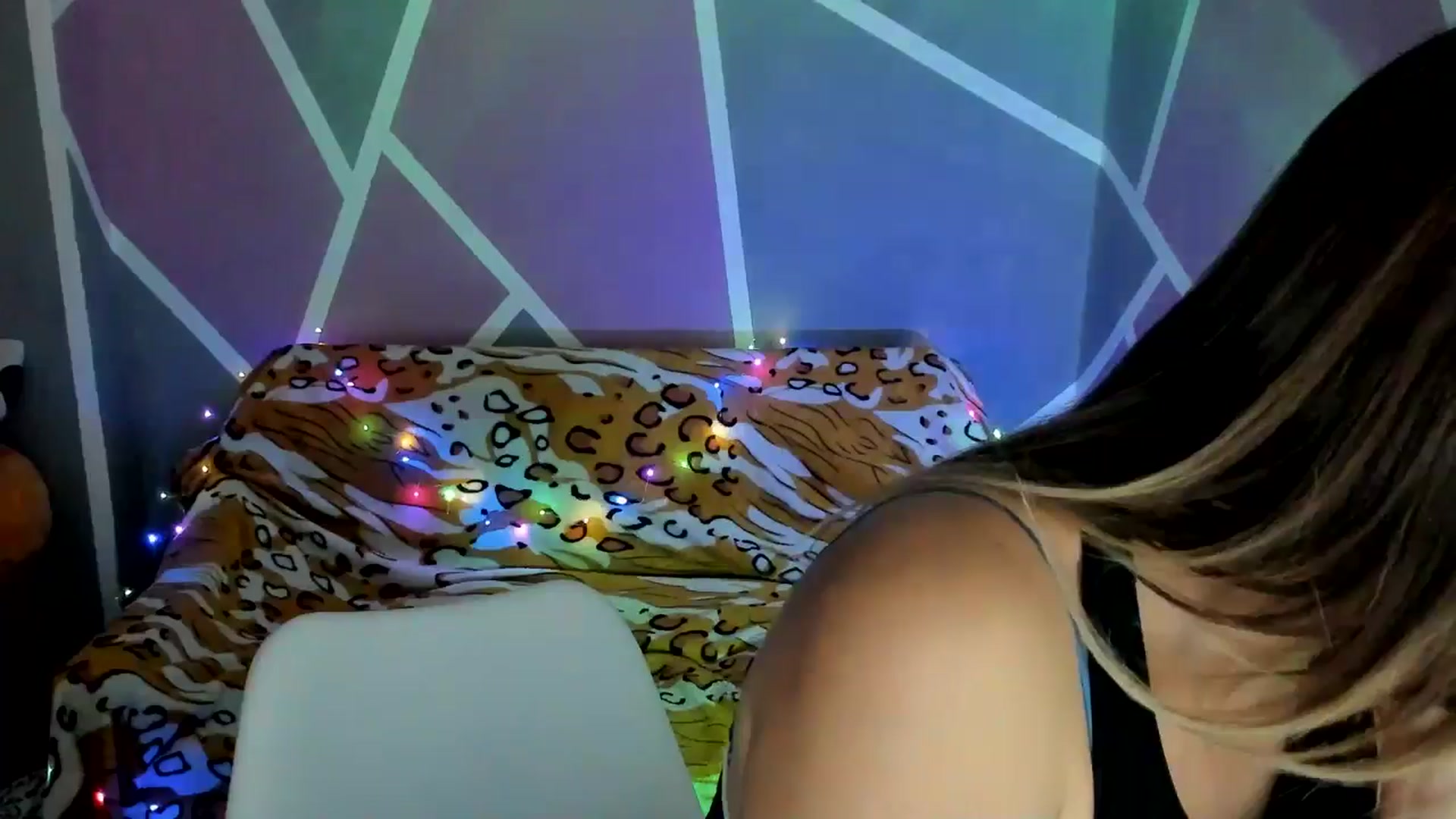 Gallery image thumbnail from Sexy_Ukr's myfreecams stream on, 09/10/2024, 17:48 image 17 of 20