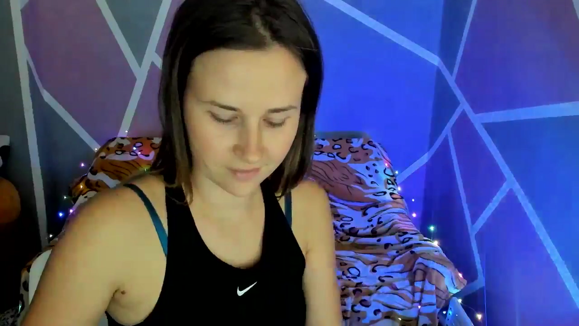 Gallery image thumbnail from Sexy_Ukr's myfreecams stream on, 09/10/2024, 17:48 image 6 of 20
