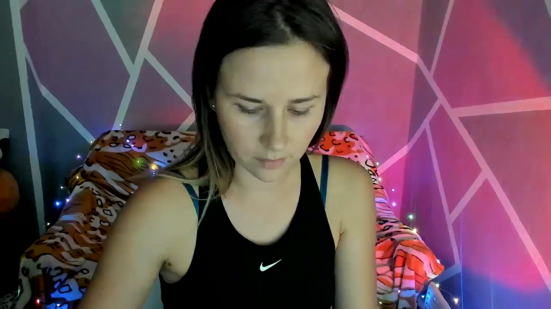 Gallery image thumbnail from Sexy_Ukr's myfreecams stream on, 09/10/2024, 18:29 image 6 of 20