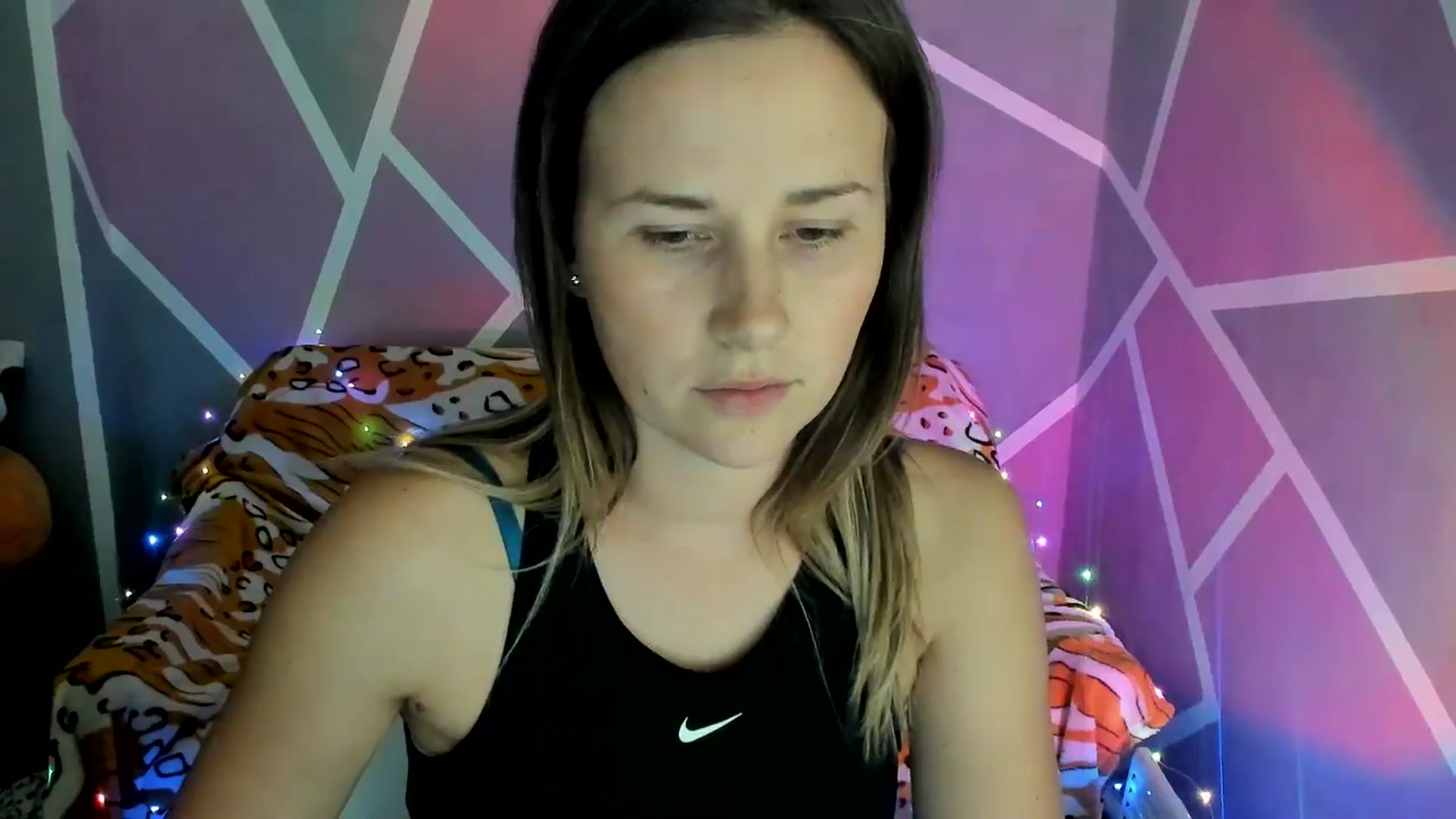 Gallery image thumbnail from Sexy_Ukr's myfreecams stream on, 09/10/2024, 18:29 image 9 of 20