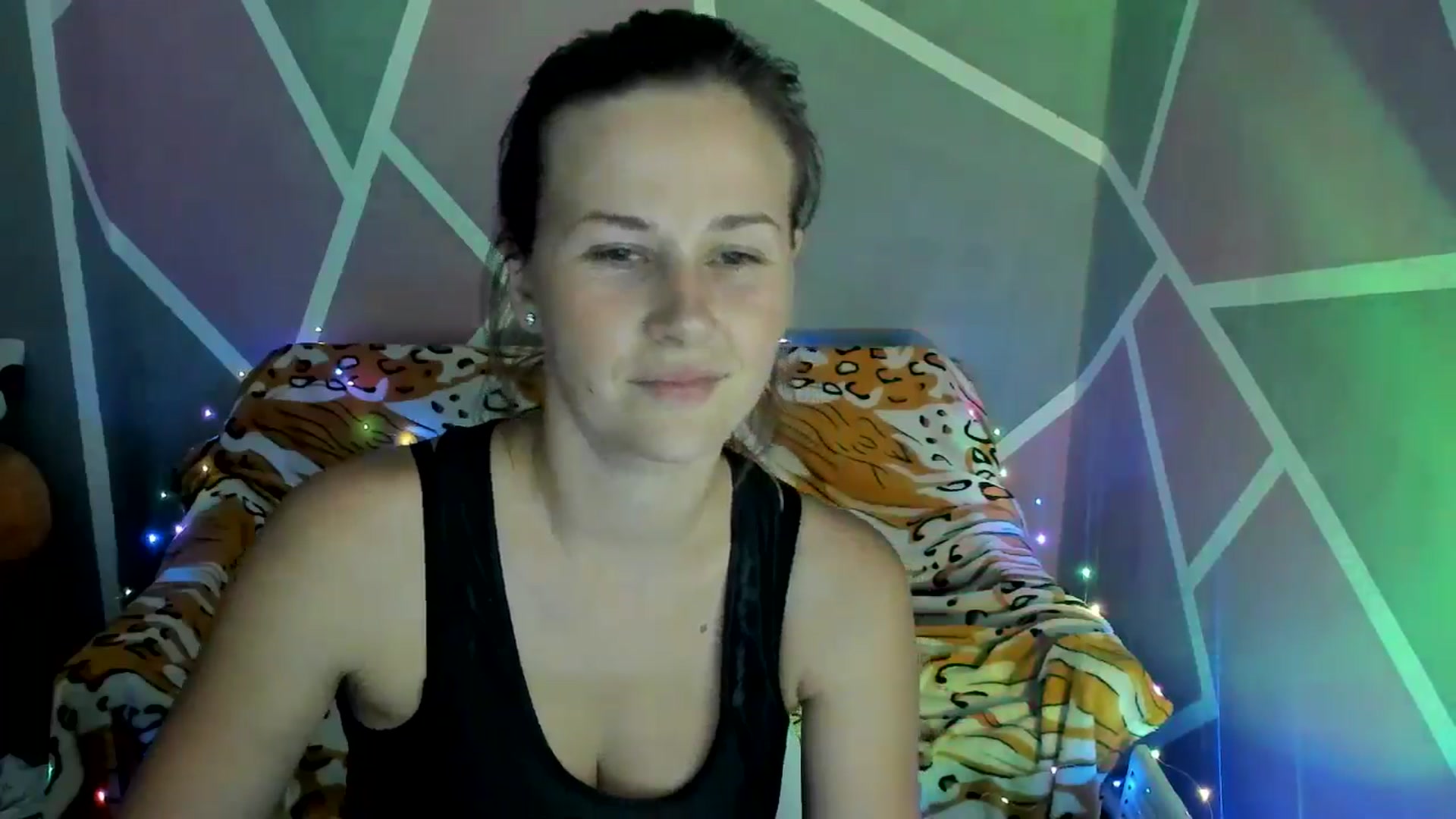 Gallery image thumbnail from Sexy_Ukr's myfreecams stream on, 09/11/2024, 16:21 image 4 of 20