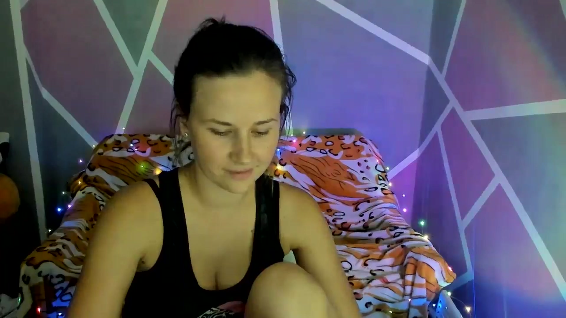 Gallery image thumbnail from Sexy_Ukr's myfreecams stream on, 09/11/2024, 17:00 image 17 of 20