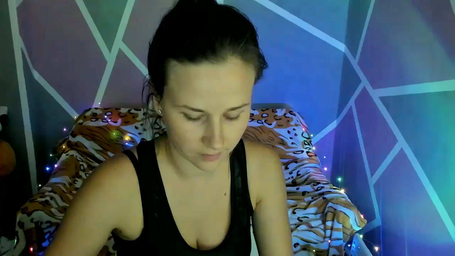 Gallery image thumbnail from Sexy_Ukr's myfreecams stream on, 09/11/2024, 17:00 image 1 of 20