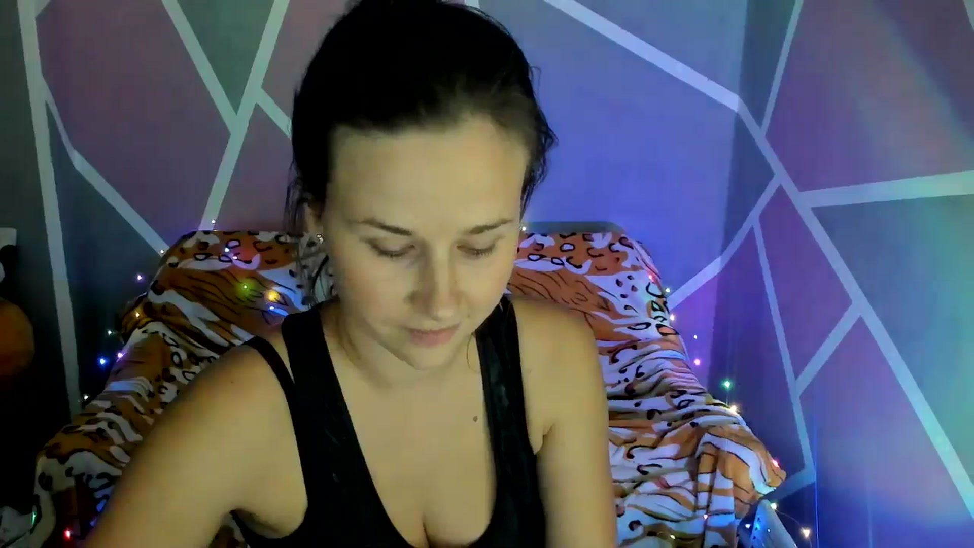 Gallery image thumbnail from Sexy_Ukr's myfreecams stream on, 09/11/2024, 17:00 image 11 of 20