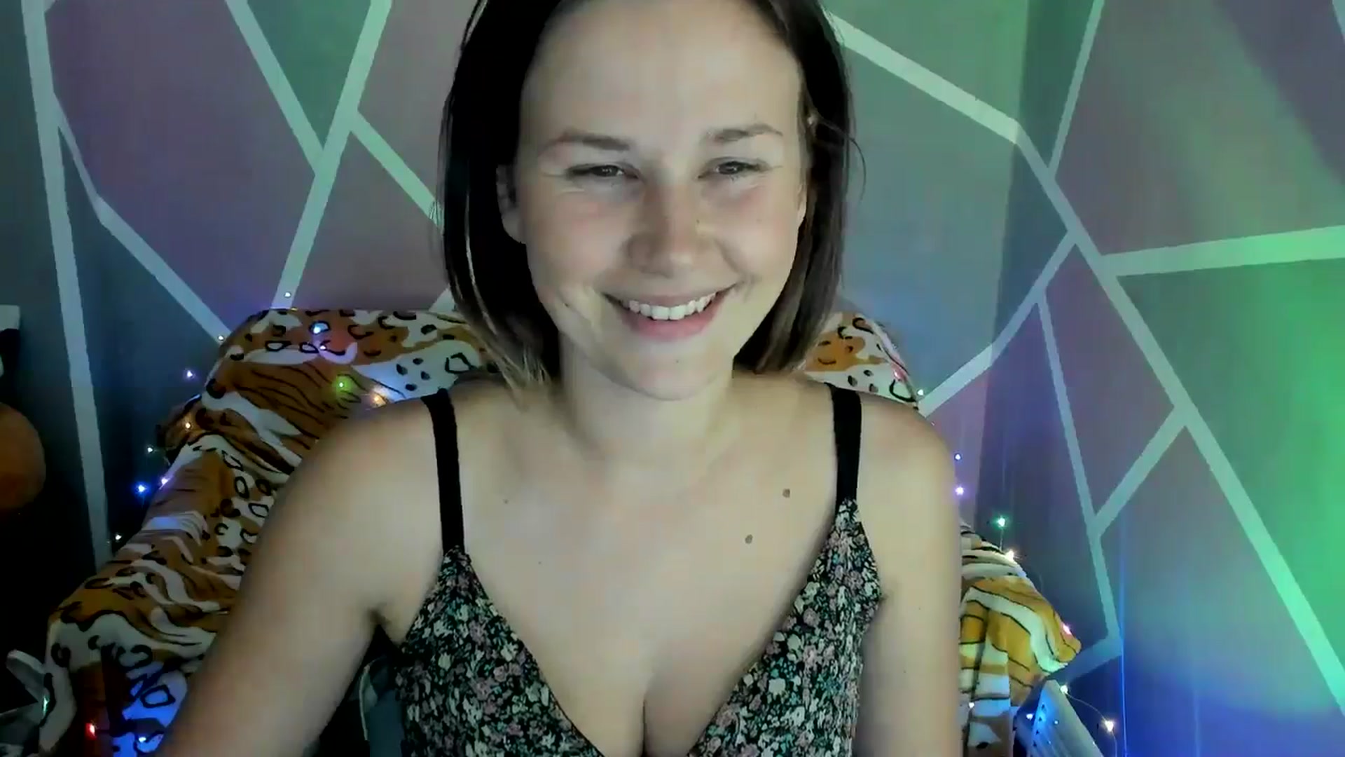 Gallery image thumbnail from Sexy_Ukr's myfreecams stream on, 09/15/2024, 16:44 image 10 of 20