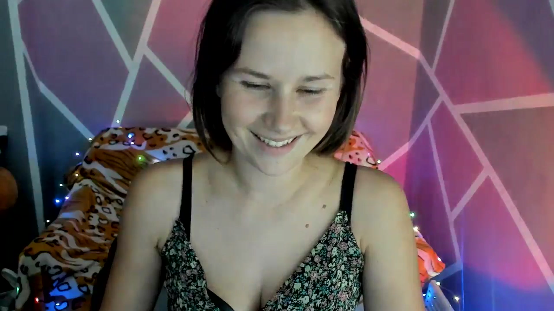 Gallery image thumbnail from Sexy_Ukr's myfreecams stream on, 09/15/2024, 16:44 image 13 of 20
