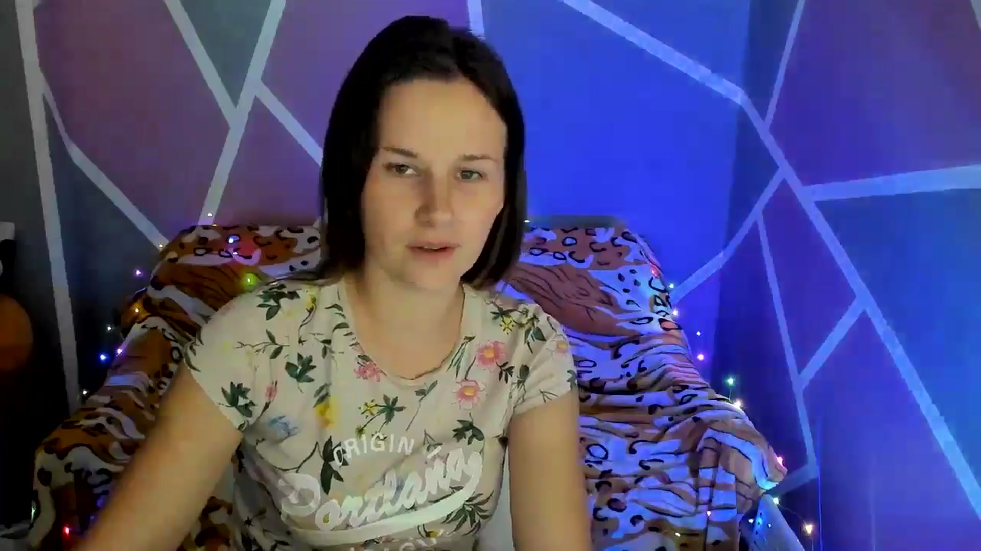 Gallery image thumbnail from Sexy_Ukr's myfreecams stream on, 09/17/2024, 17:20 image 3 of 20