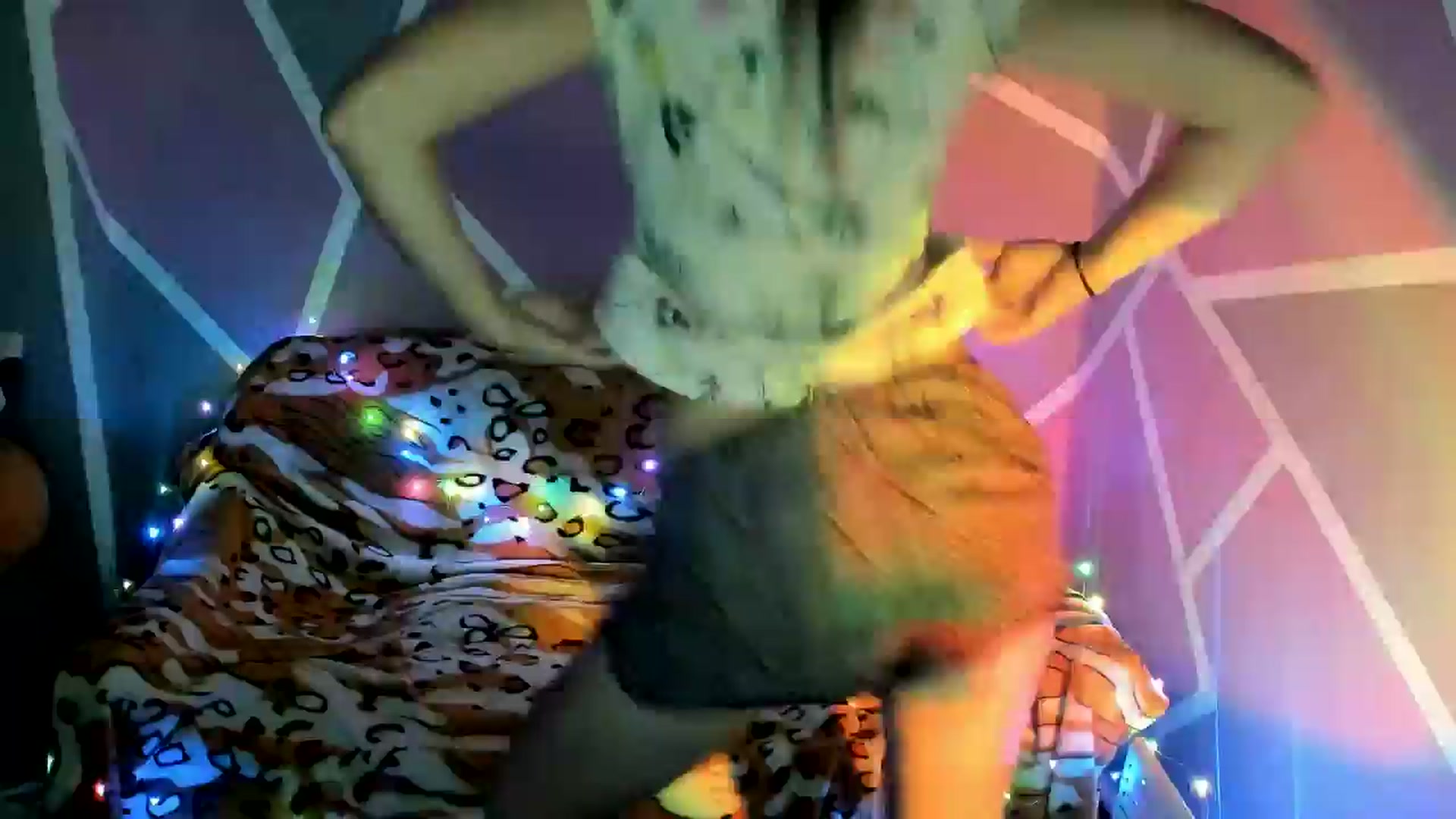 Gallery image thumbnail from Sexy_Ukr's myfreecams stream on, 09/17/2024, 17:20 image 5 of 20